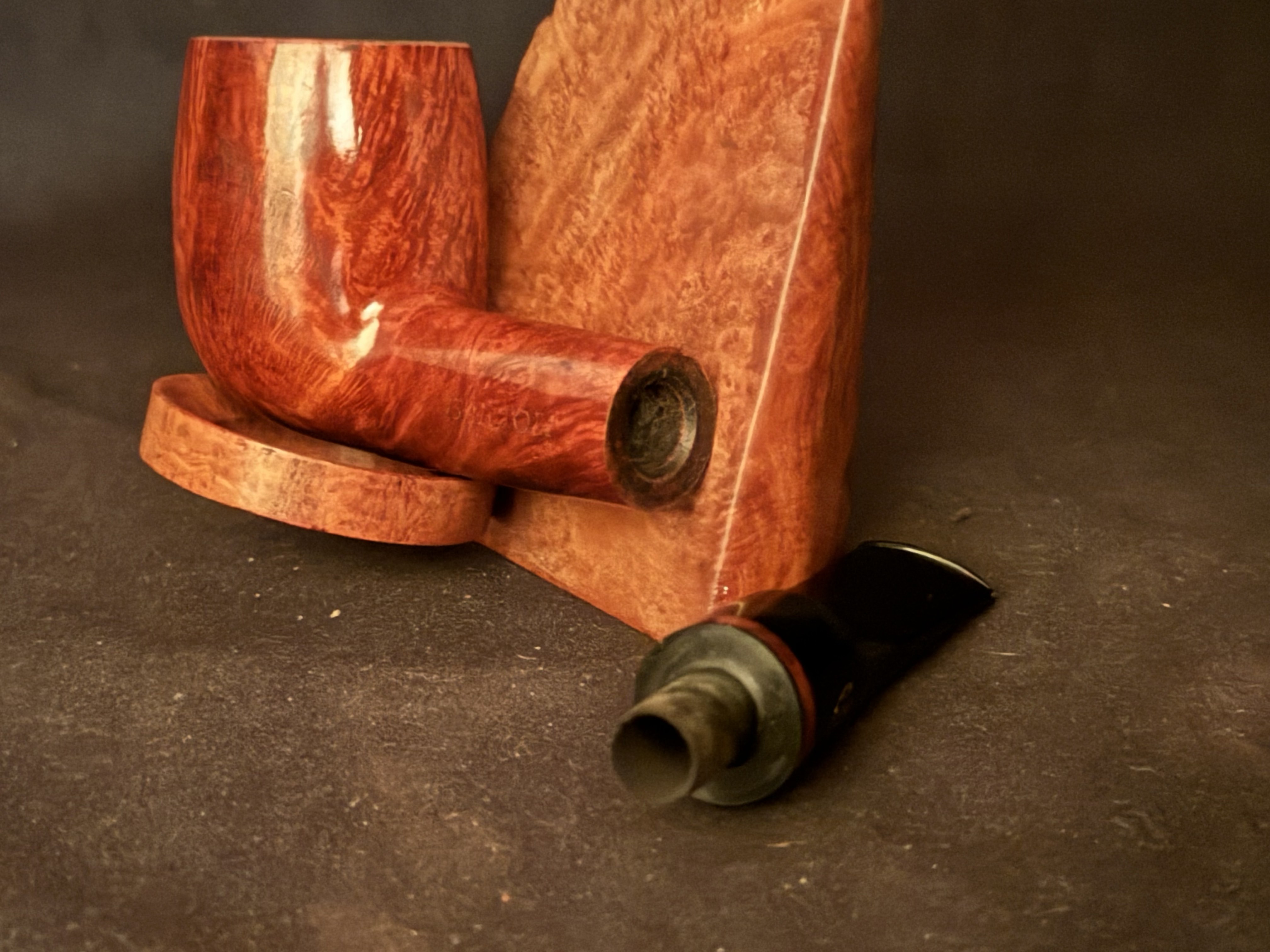 Bartoni Radica 80 Smooth Straight Billiard Estate Pipe - Large Bowl, Acrylic Saddle Stem, Fishtail, 9mm Filter 6
