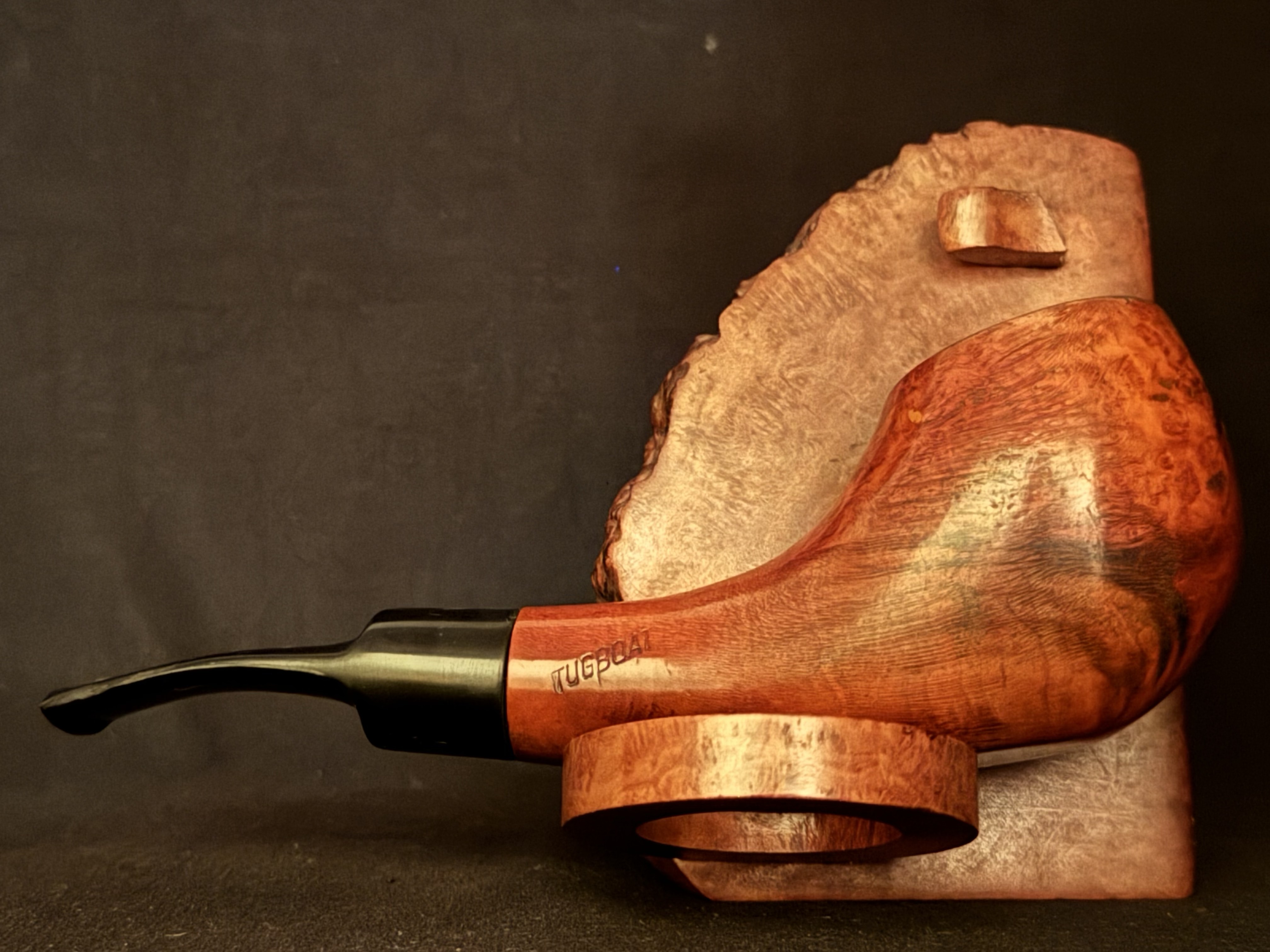 Lorenzo TUGBOAT 8547/1 Smooth Briar Horn-Shape Sitter Estate Pipe - Acrylic Saddle Stem, Fishtail, 9mm Filter 3