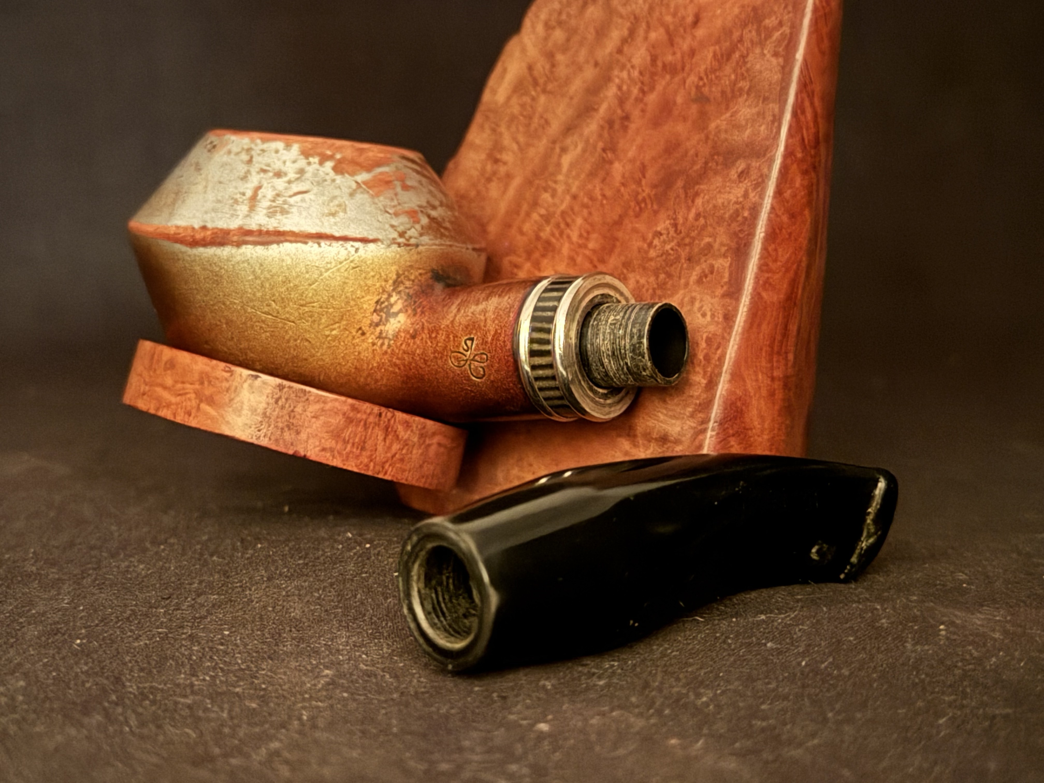 Estate Pipe - Stamped jB - Smooth Straight Pot - Double Brass Band - Acrylic Tapered Fishtail Stem, 9mm Filter 8