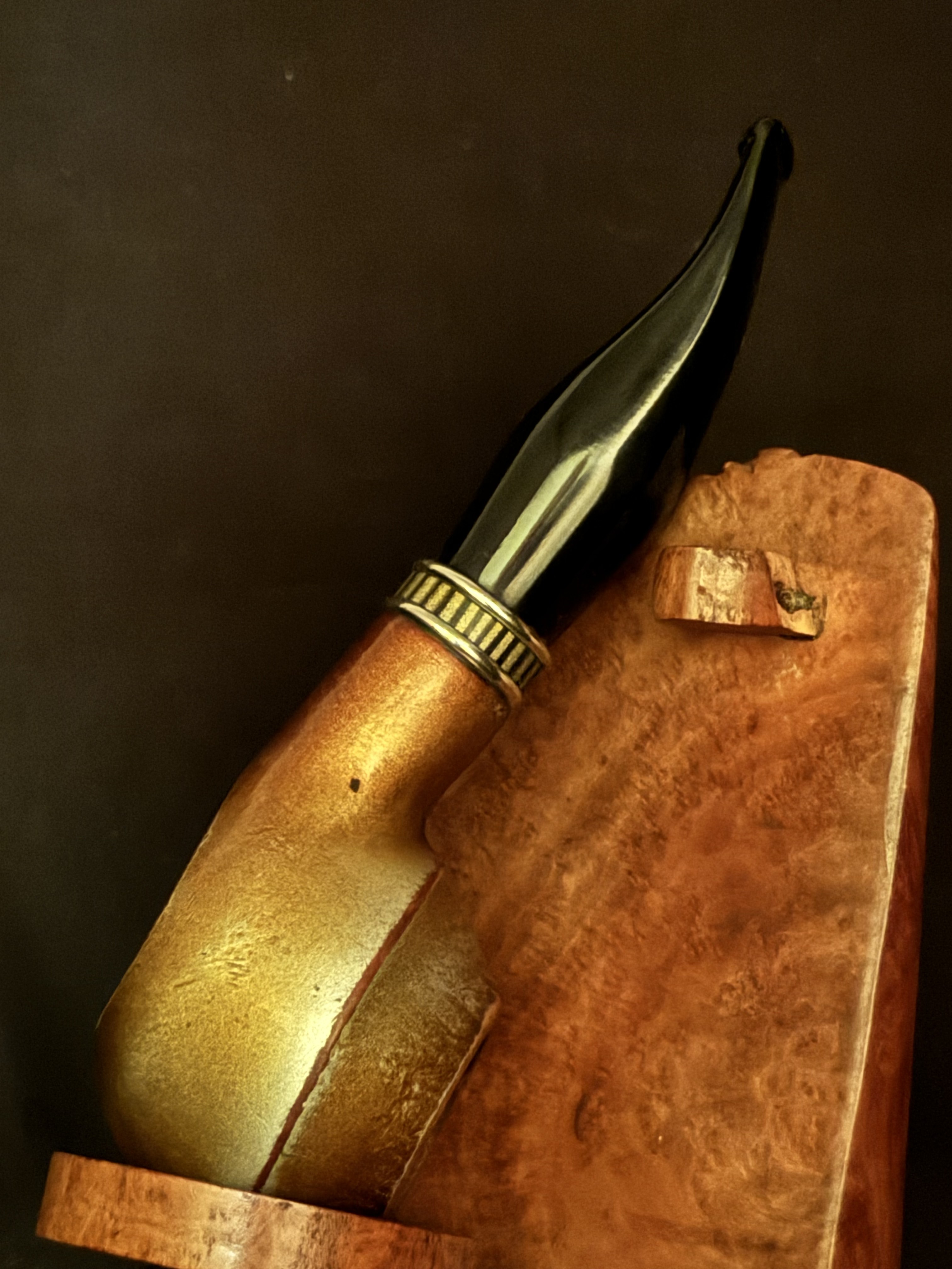 Estate Pipe - Stamped jB - Smooth Straight Pot - Double Brass Band - Acrylic Tapered Fishtail Stem, 9mm Filter 2