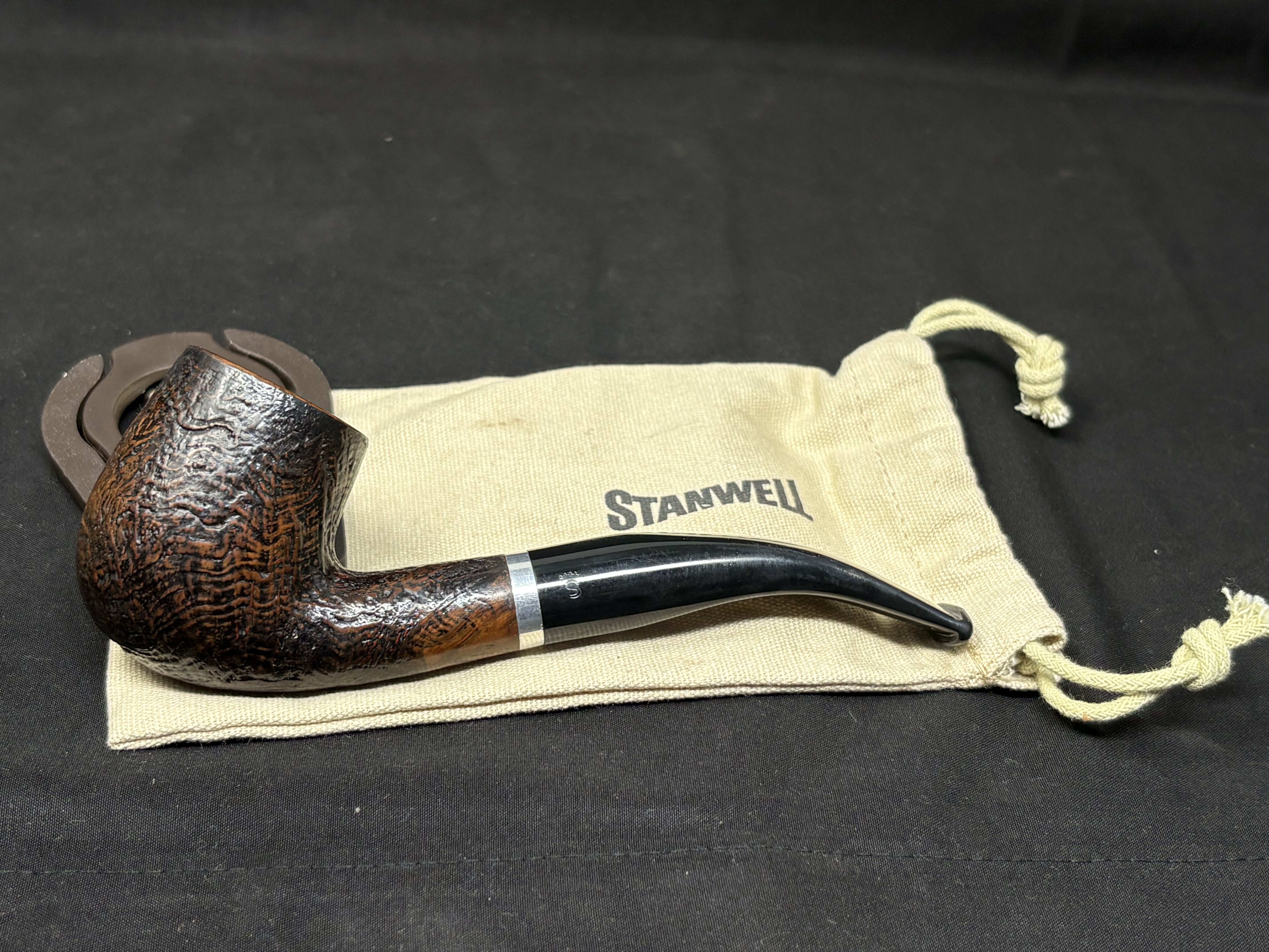 Stanweel Danish Design Relief 246 Sandblast Bent Billiard Estate Pipe 7