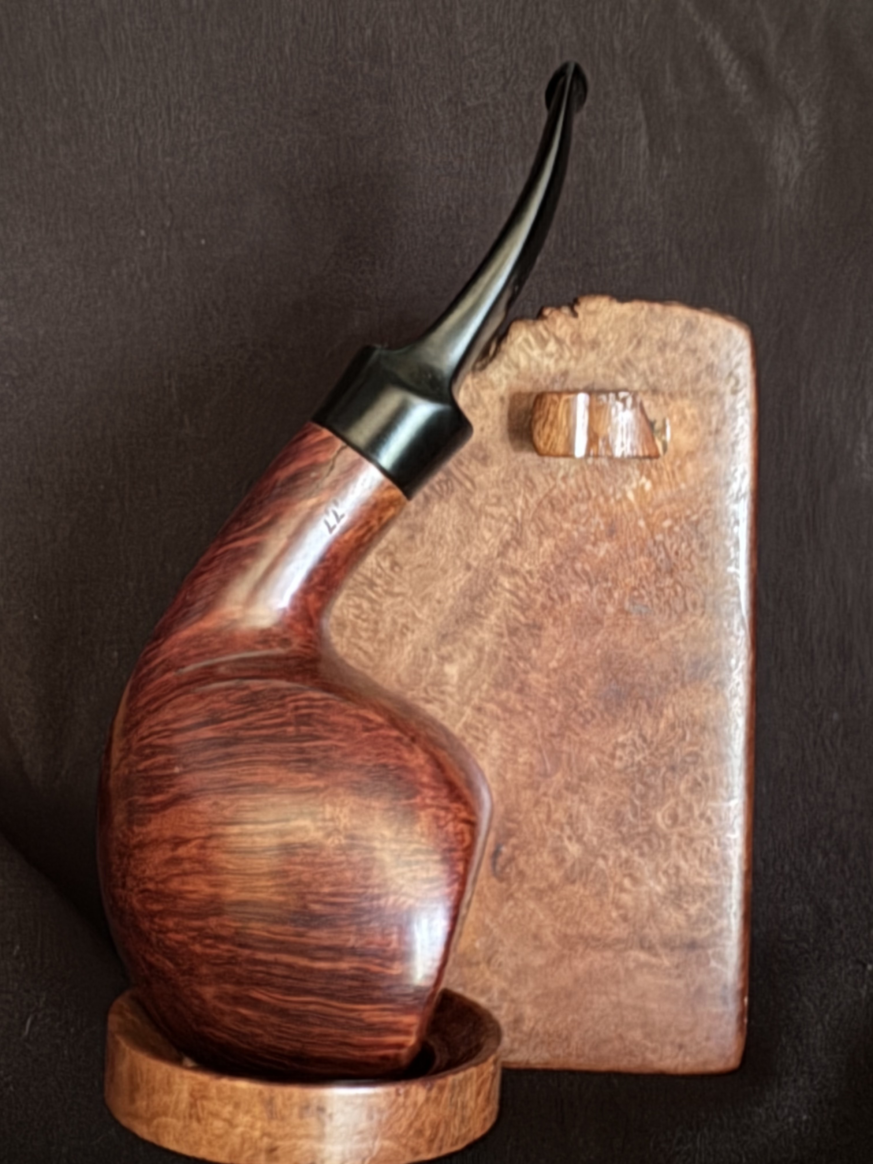 Stanwell Royal Briar Shape 77 Freehand Estate Pipe - Sixten Ivarsson Design, Danish Briar, Vulcanite