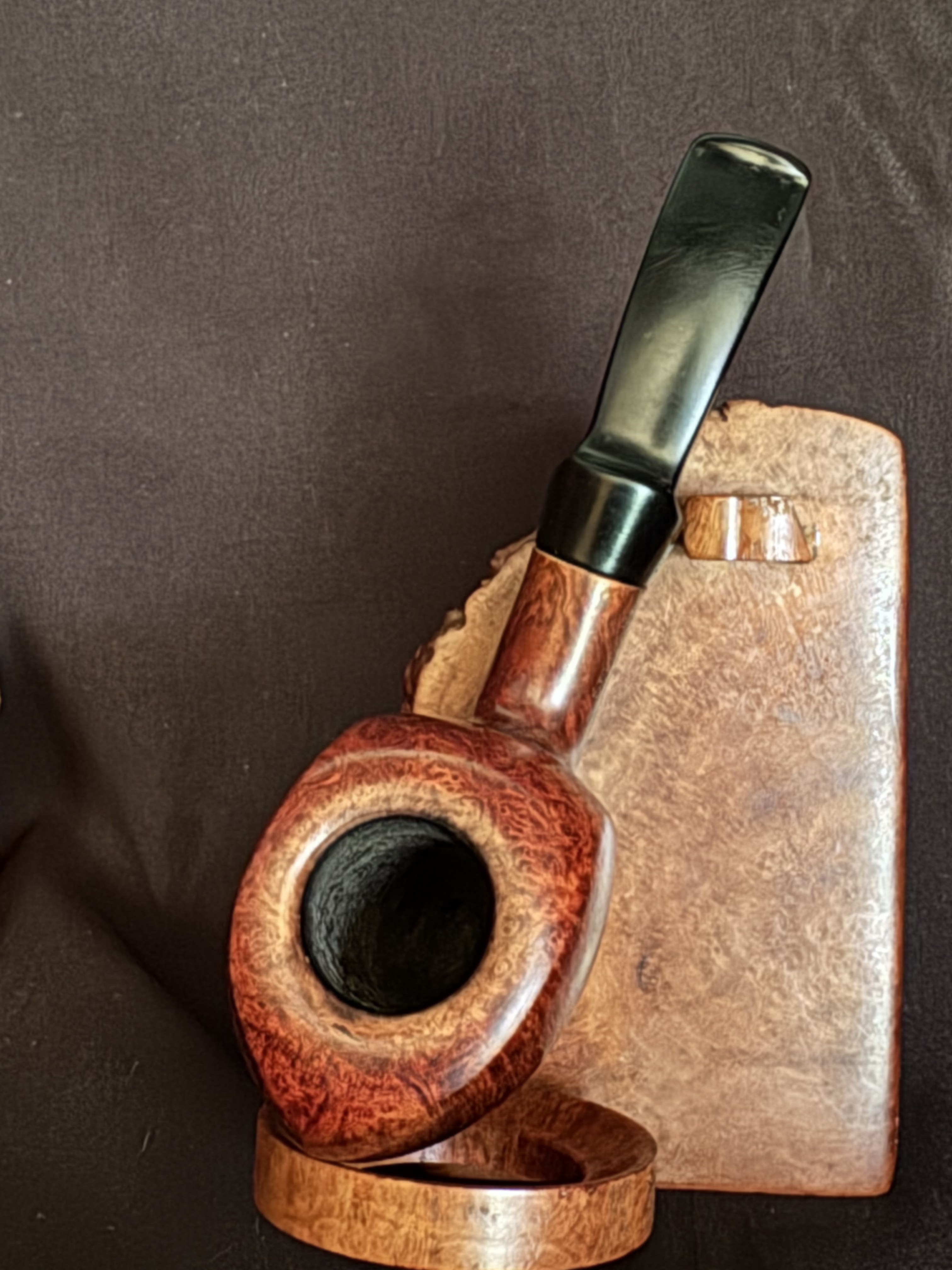 Stanwell Royal Briar Shape 77 Freehand Estate Pipe - Sixten Ivarsson Design, Danish Briar, Vulcanite 2