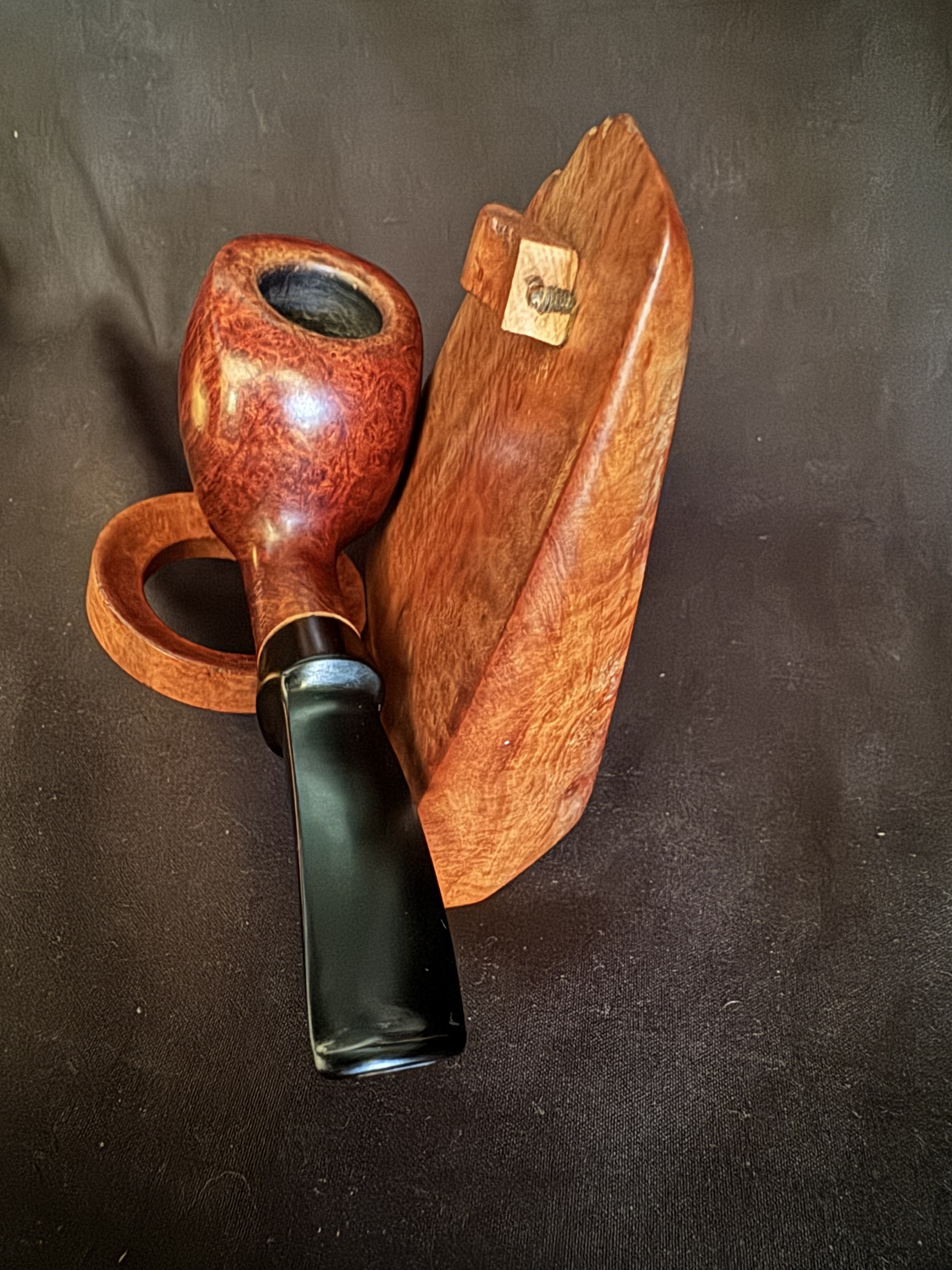Stanwell Royal Briar Shape 77 Freehand Estate Pipe - Sixten Ivarsson Design, Danish Briar, Vulcanite 9