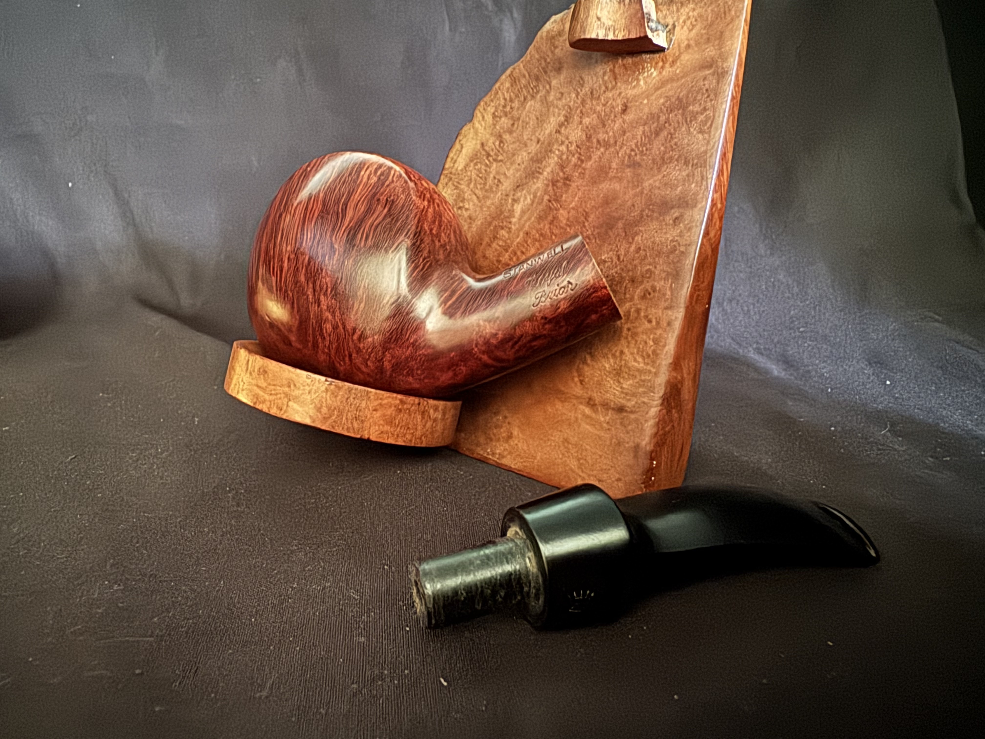 Stanwell Royal Briar Shape 77 Freehand Estate Pipe - Sixten Ivarsson Design, Danish Briar, Vulcanite 12