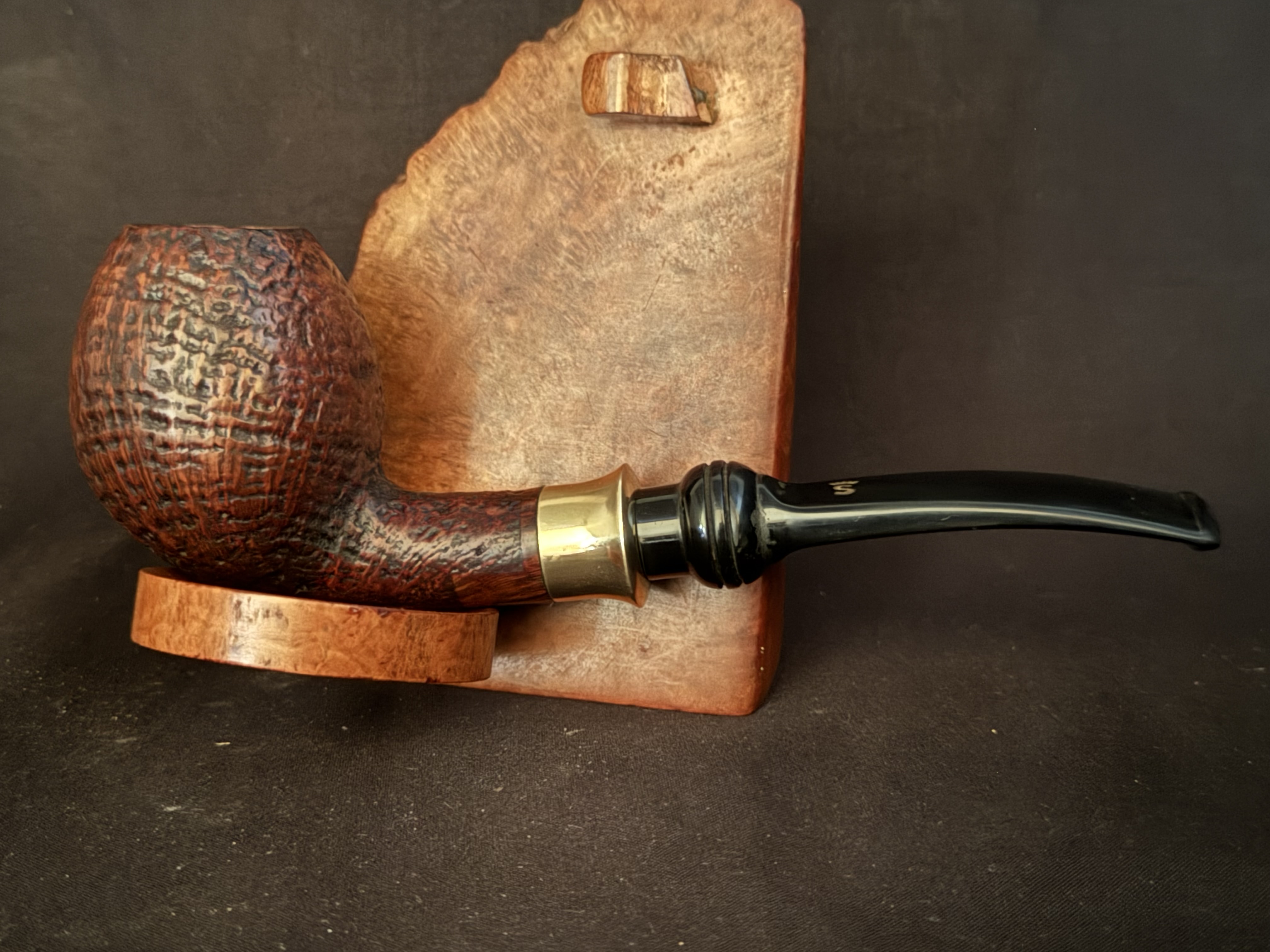 Stanwell Tulip Sandblast Bent Egg Estate Pipe, Acrylic Saddle Stem, Gold Tone Crown S Logo, 9mm Filter, Made in Denmark 3