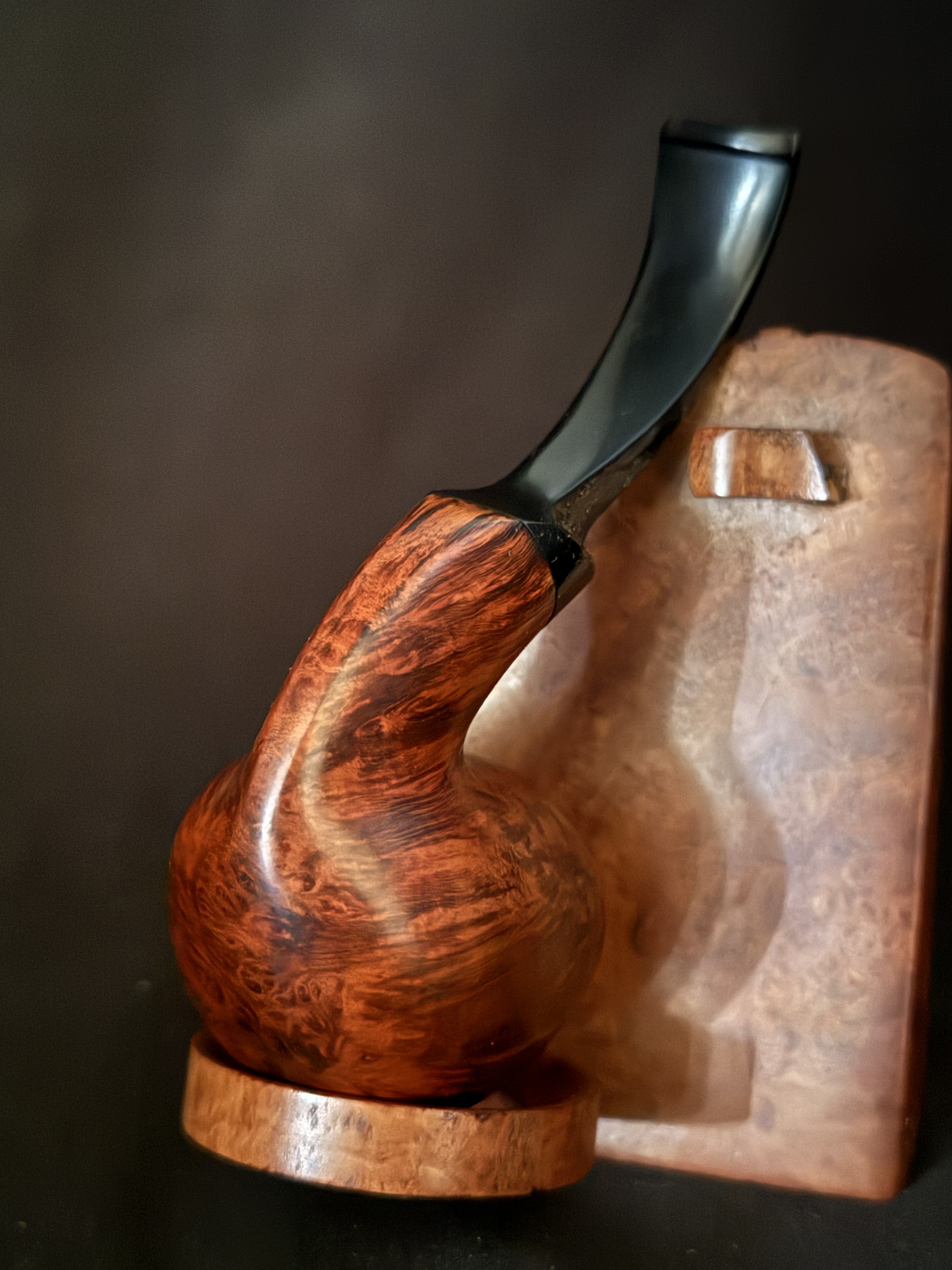 Svendborg C Danish Hand Carved Smooth Full Bent Apple Freehand Pipe, Saddle Stem 4