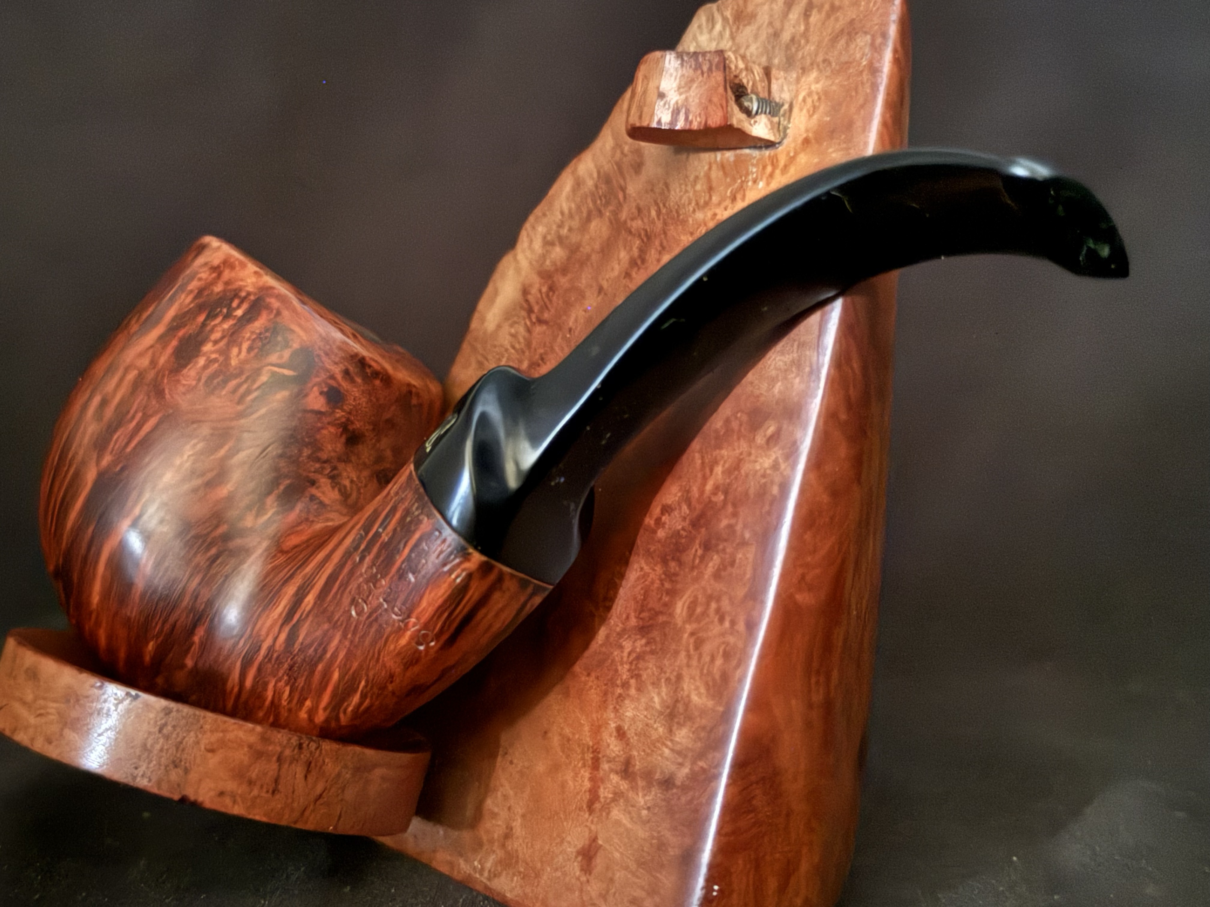 Svendborg C Danish Hand Carved Smooth Full Bent Apple Freehand Pipe, Saddle Stem 18