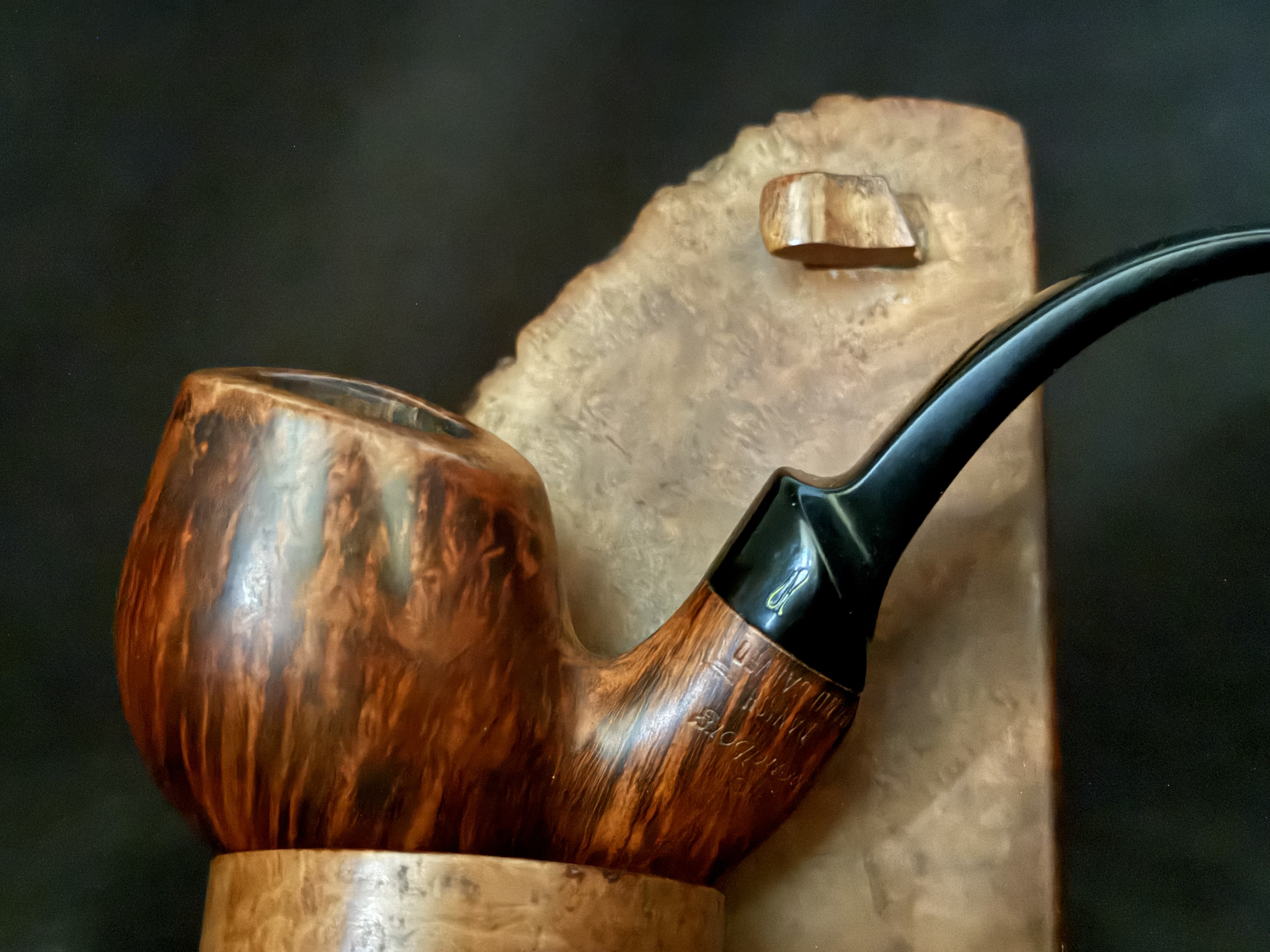 Svendborg C Danish Hand Carved Smooth Full Bent Apple Freehand Pipe, Saddle Stem 21
