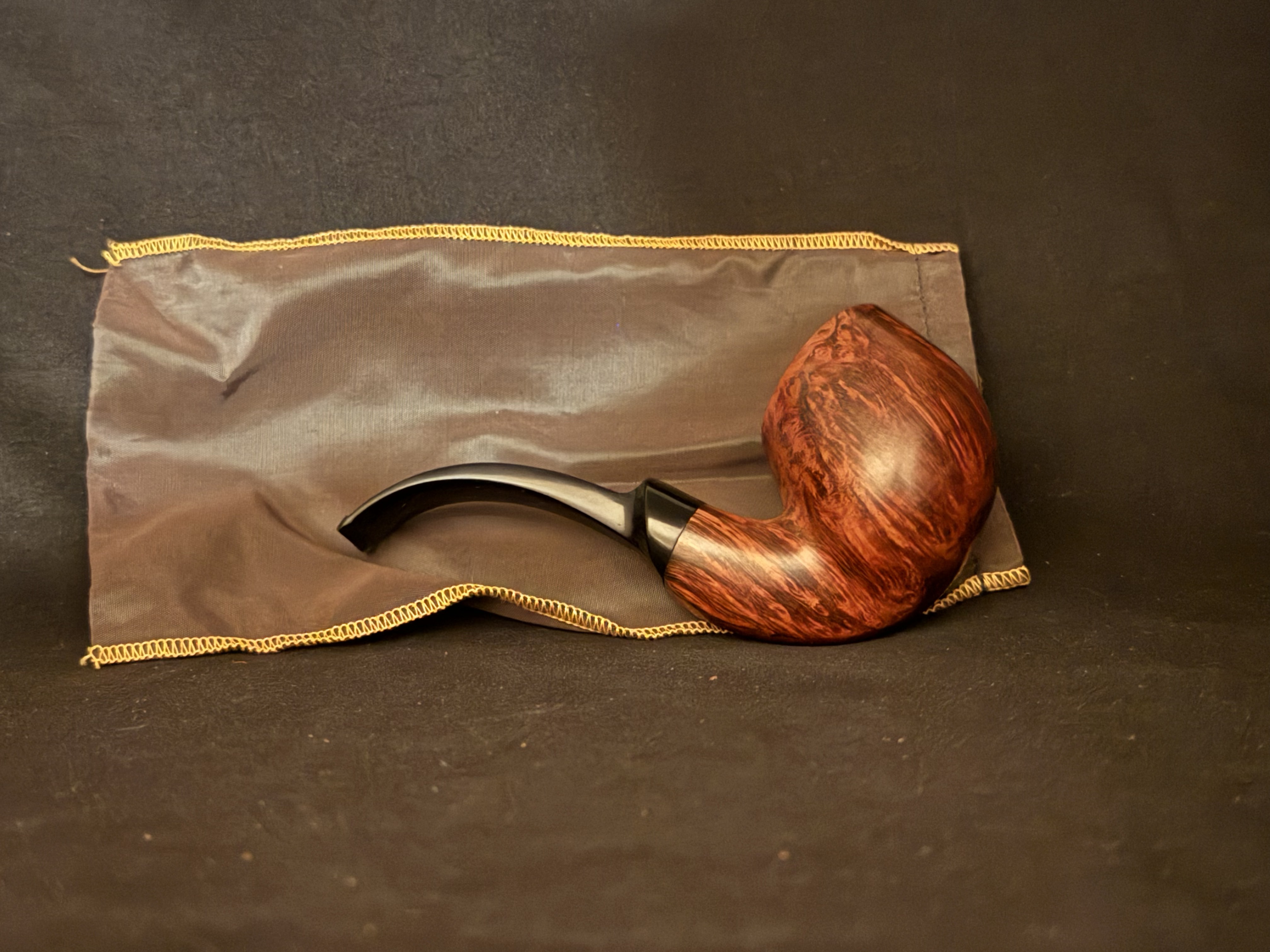 Svendborg C Danish Hand Carved Smooth Full Bent Apple Freehand Pipe, Saddle Stem 25