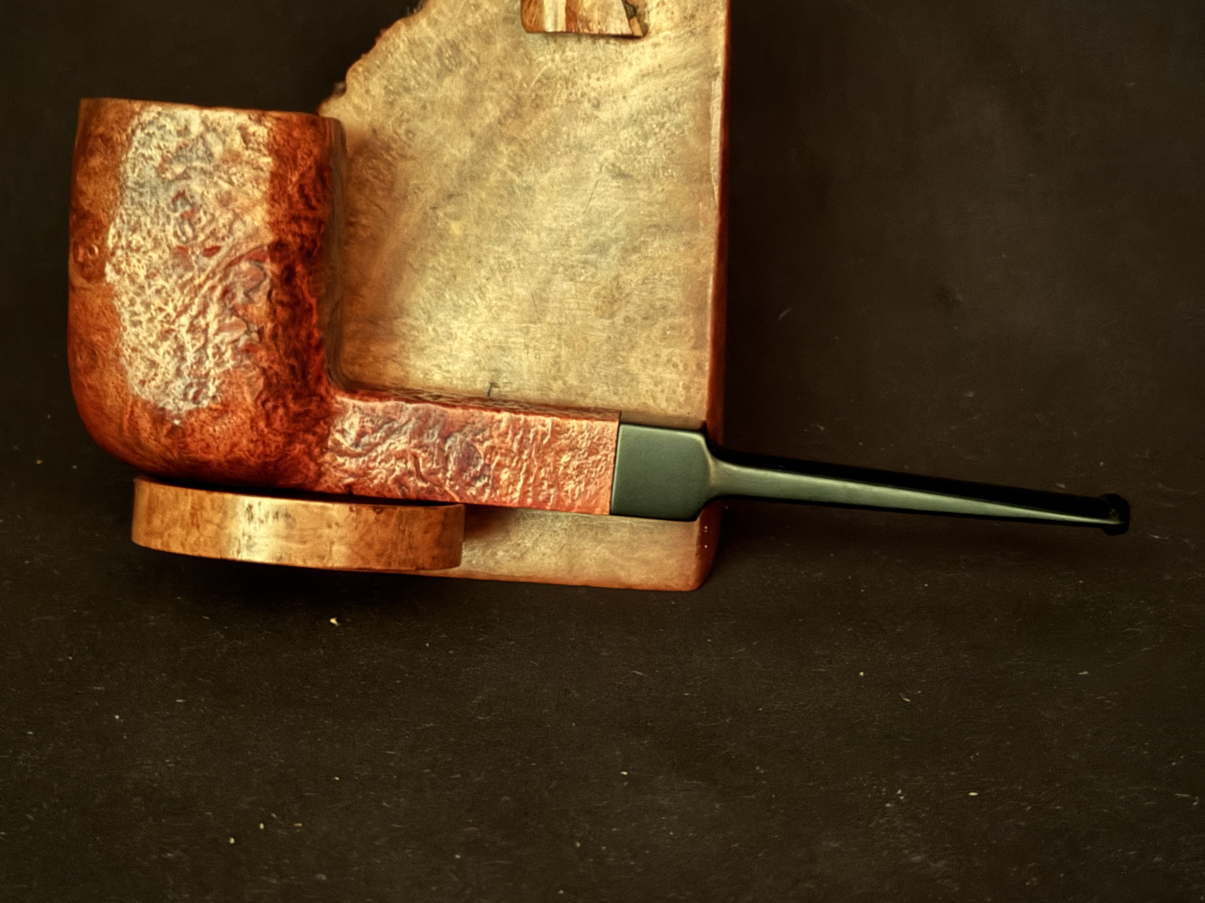 Tower Perfect Briar Sandblast Paneled Billiard Estate Pipe - Vulcanite Saddle Stem, Fishtail Mouthpiece 4