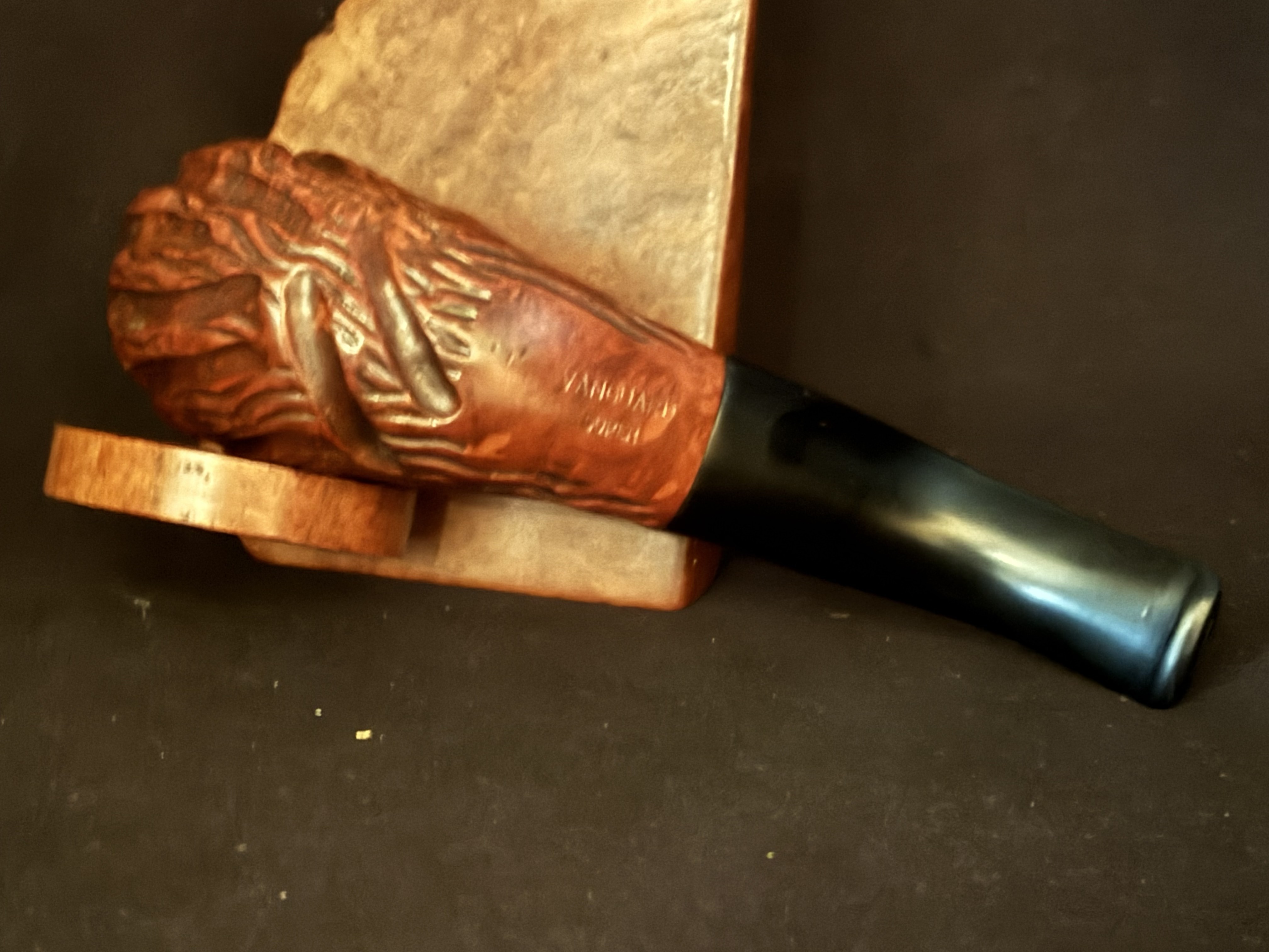 "Vanguard Super" Rusticated Bent Billiard Estate Pipe - Oval Shank Vulcanite Fishtail Stem 6