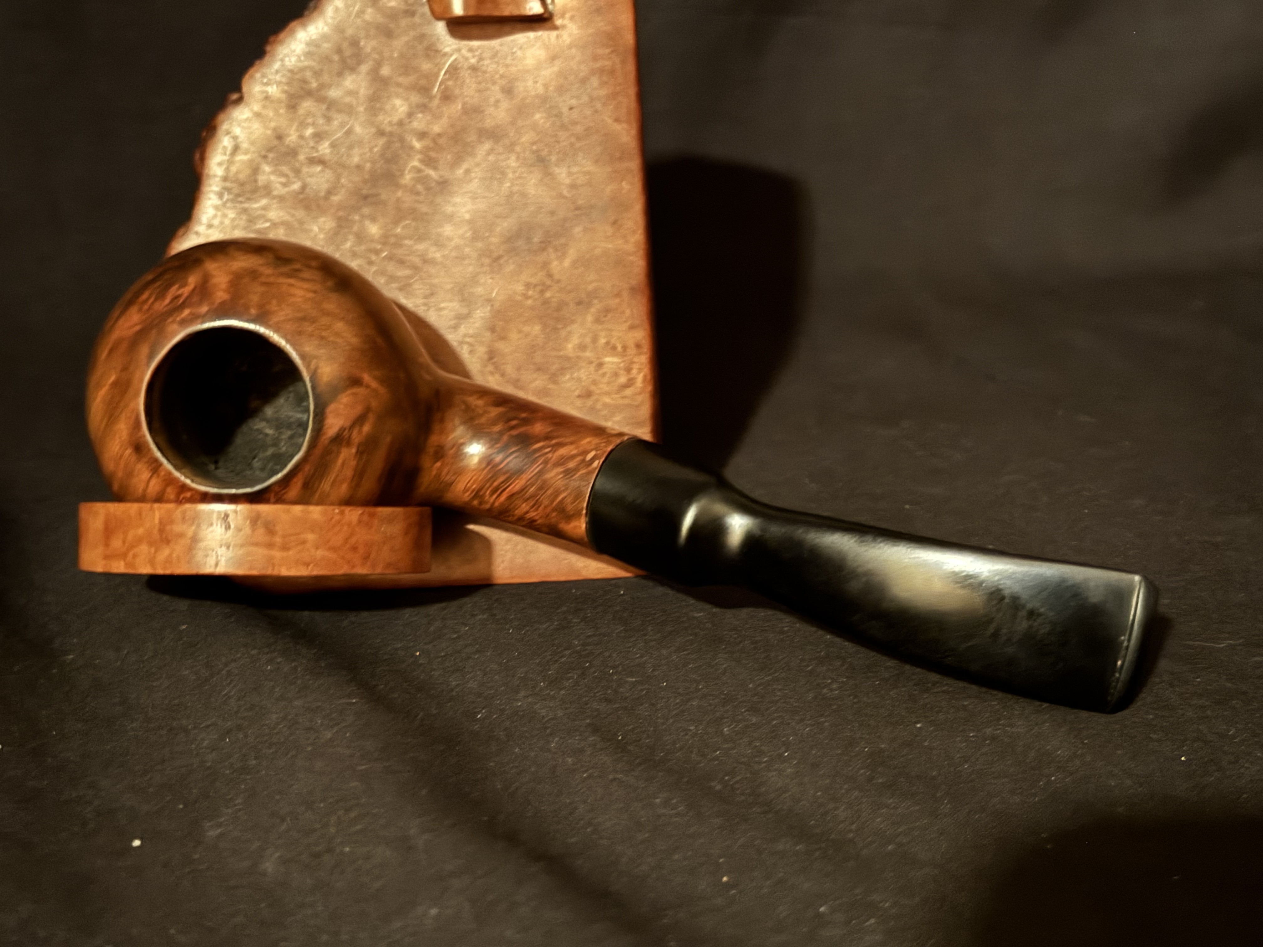 Vauen Dr. Perl 3077 Smooth Bent Tomato Estate Pipe, Saddle Stem 5