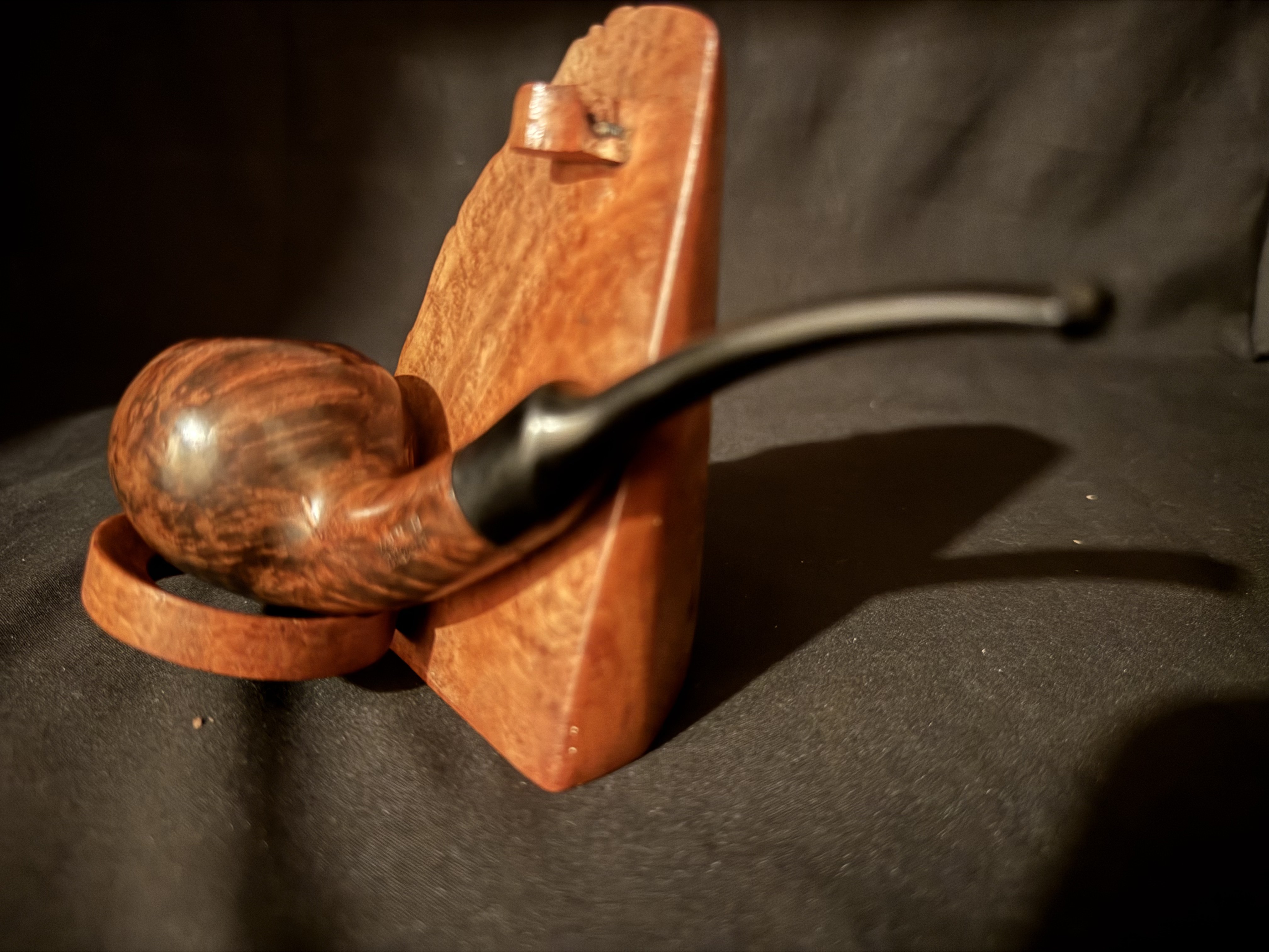 Vauen Dr. Perl 3077 Smooth Bent Tomato Estate Pipe, Saddle Stem 10