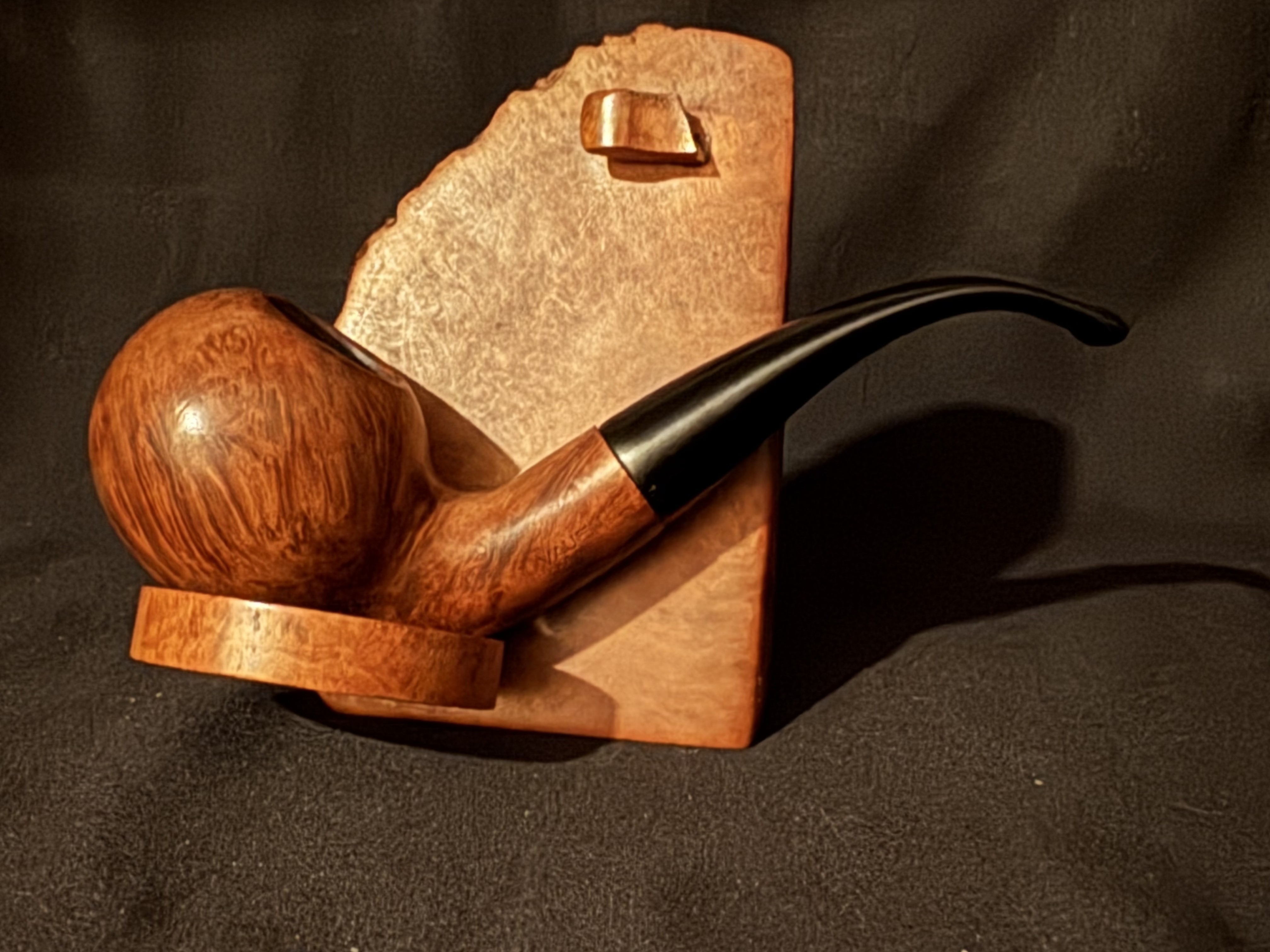 Vauen Dr. Perl 3083 Smooth Full Bent Apple Estate Pipe, Vulcanite Stem 3