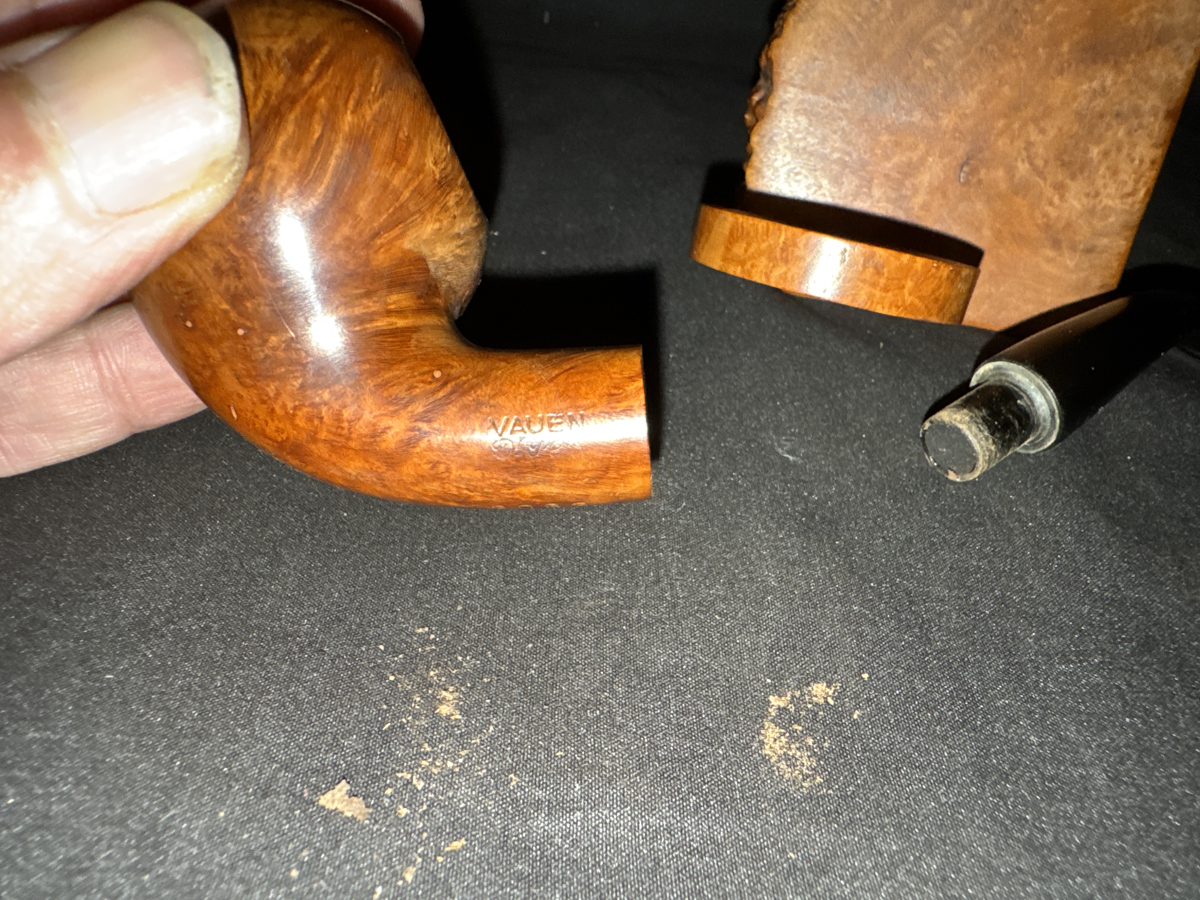Vauen Dr. Perl 3083 Smooth Full Bent Apple Estate Pipe, Vulcanite Stem 11
