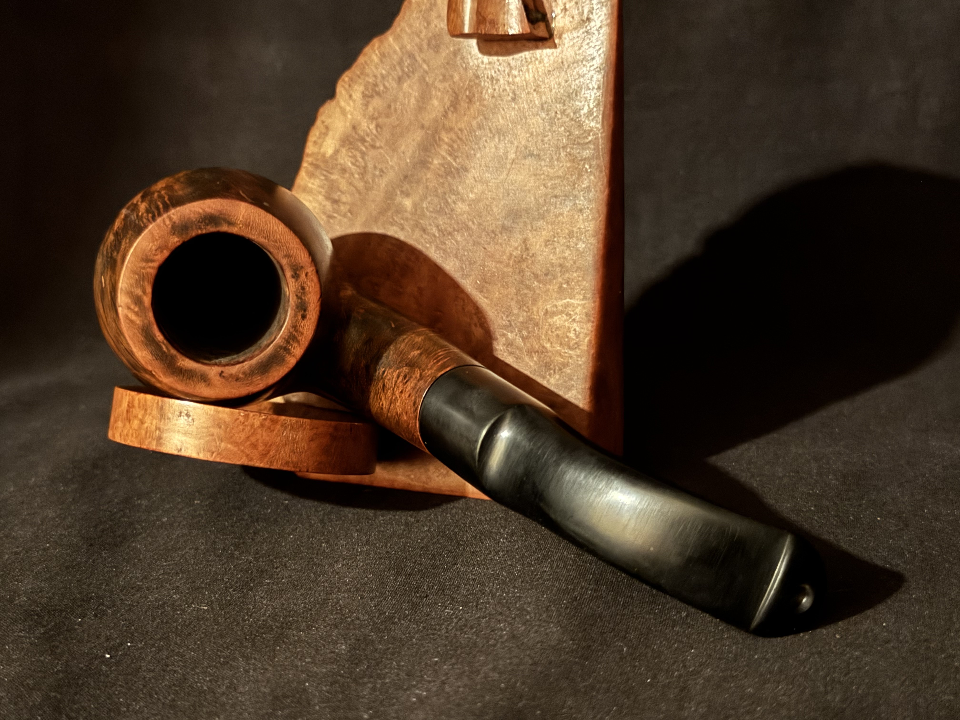 Vauen Dr. Perl 6067 Smooth Full Bent Apple Estate Pipe P-Lip 9mm 4