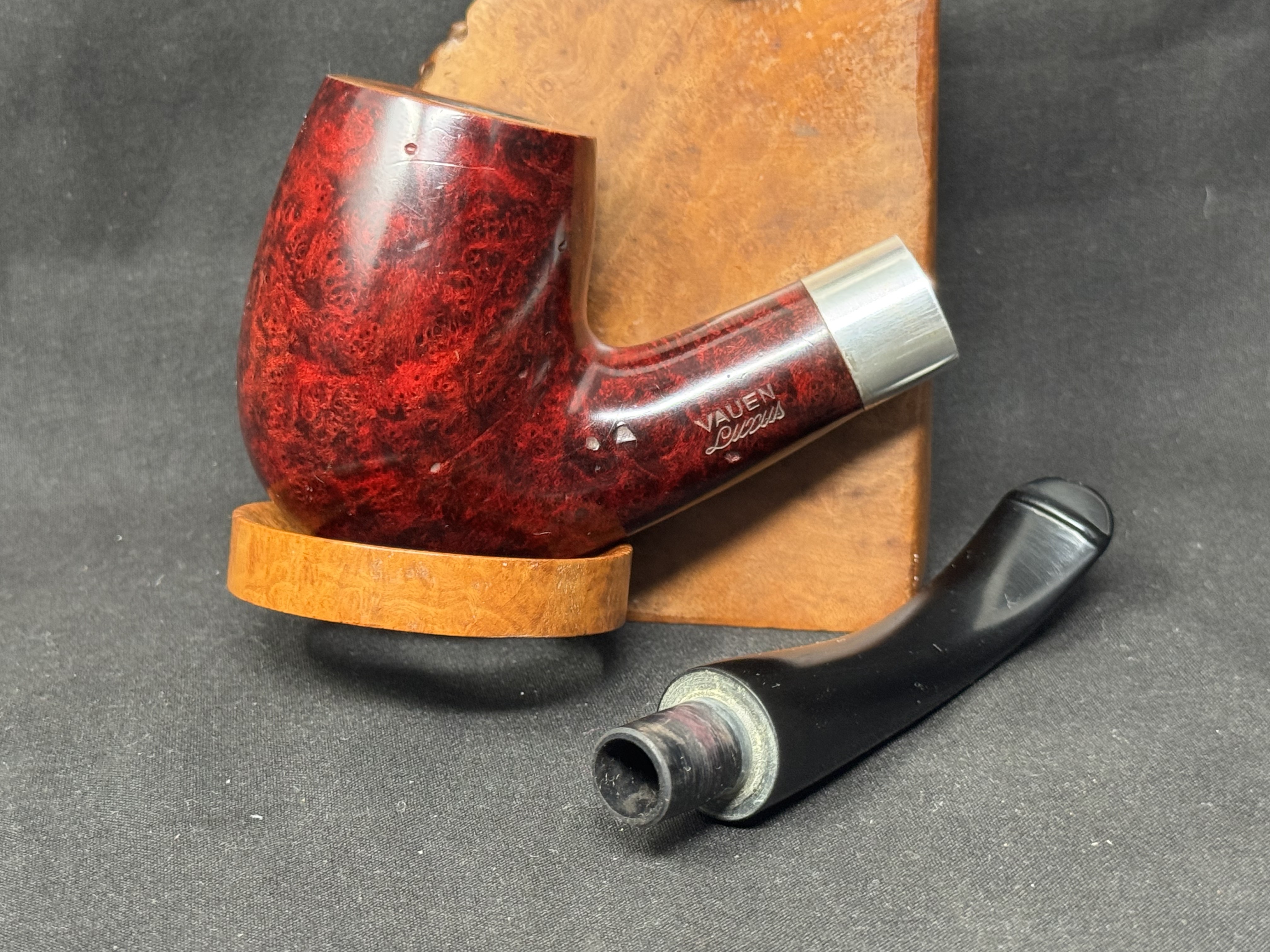 Vauen Luxus 8035 Bent Smooth Red Mottled Silver Band Estate Pipe, 1920s+ 7