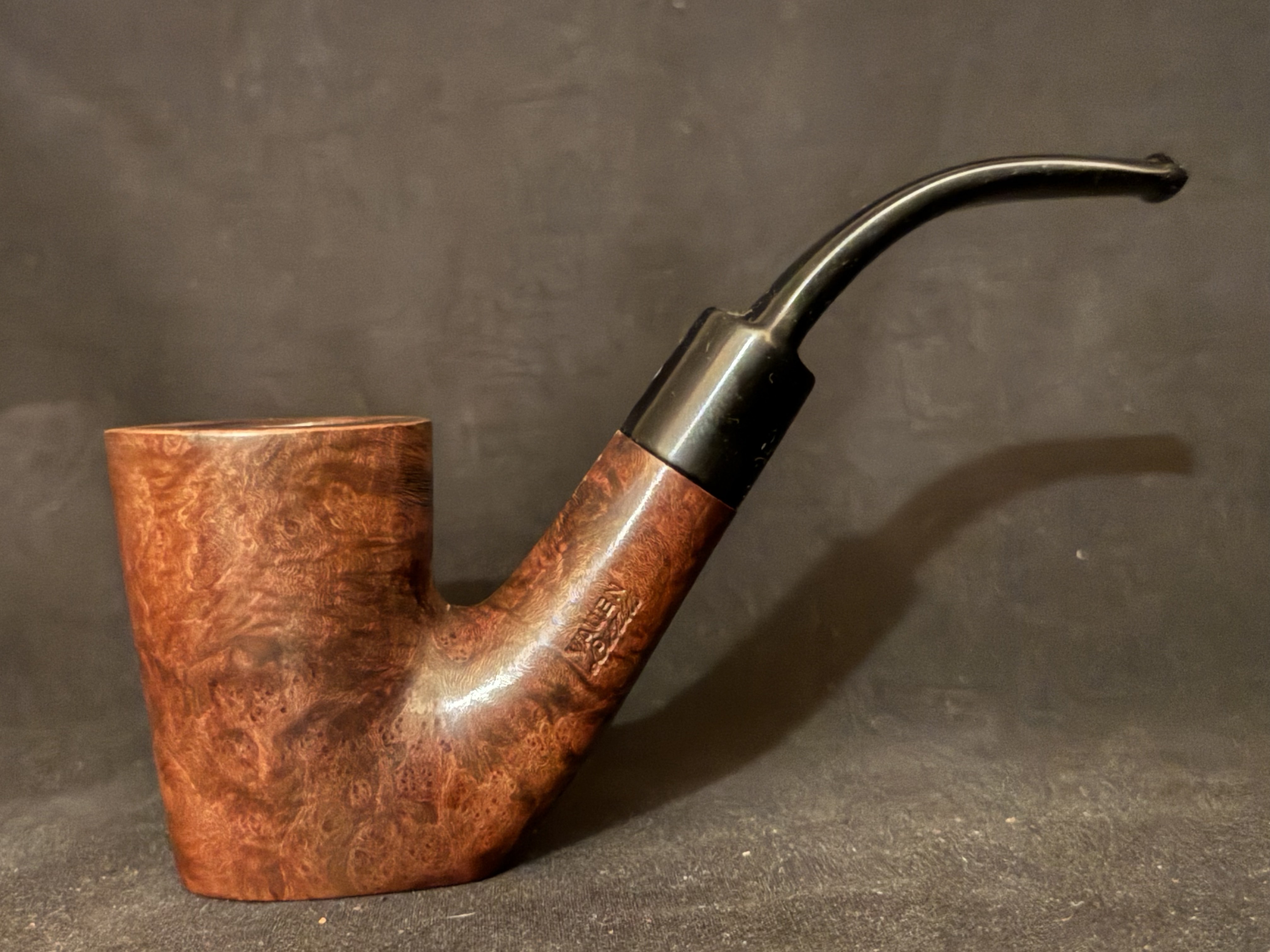 Vauen Luxus 037 Smooth Bent Dublin Sitter Estate Pipe with Vulcanite Saddle Stem and 9mm Filter 2