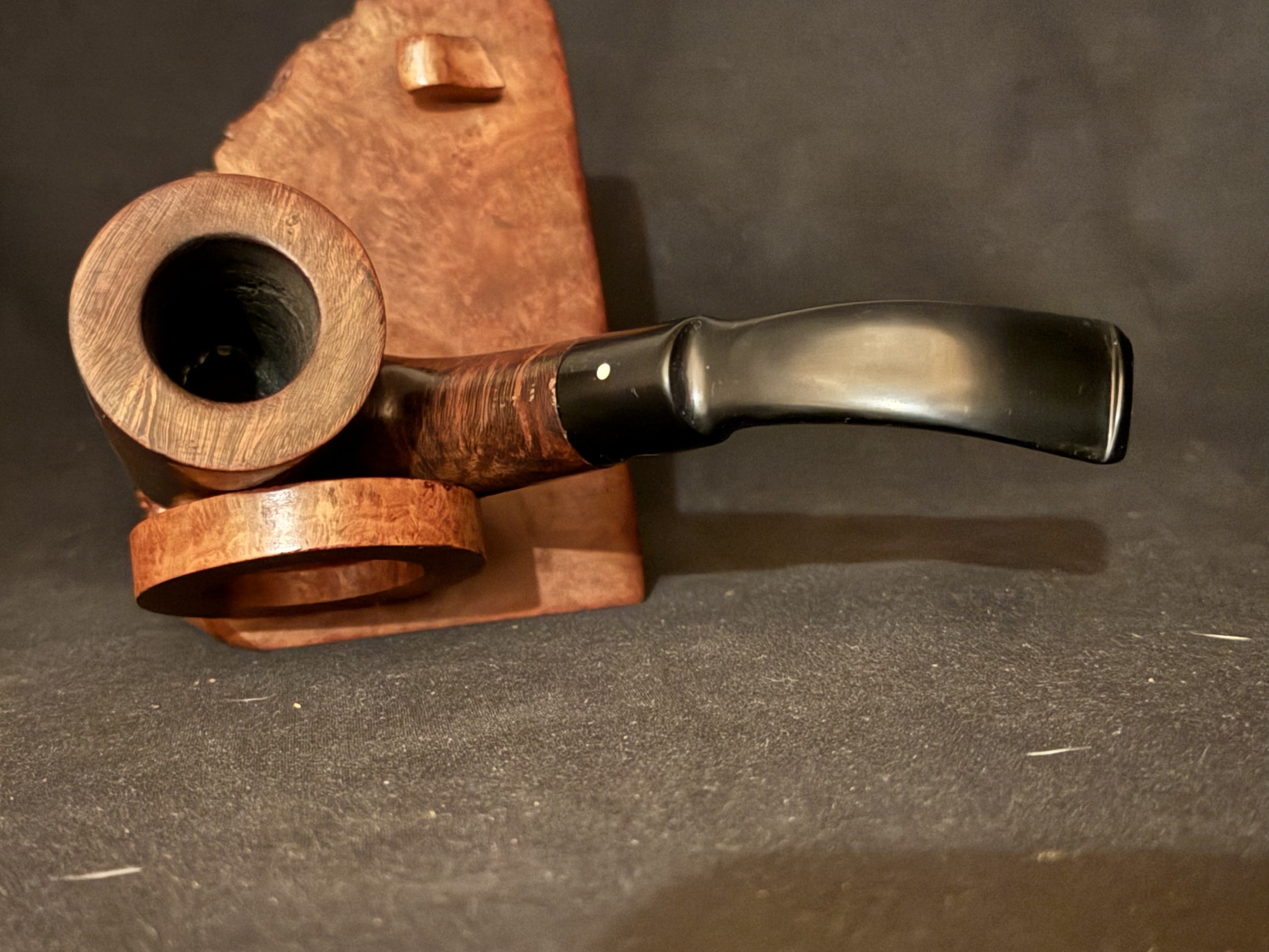 Vauen Luxus 037 Smooth Bent Dublin Sitter Estate Pipe with Vulcanite Saddle Stem and 9mm Filter 6