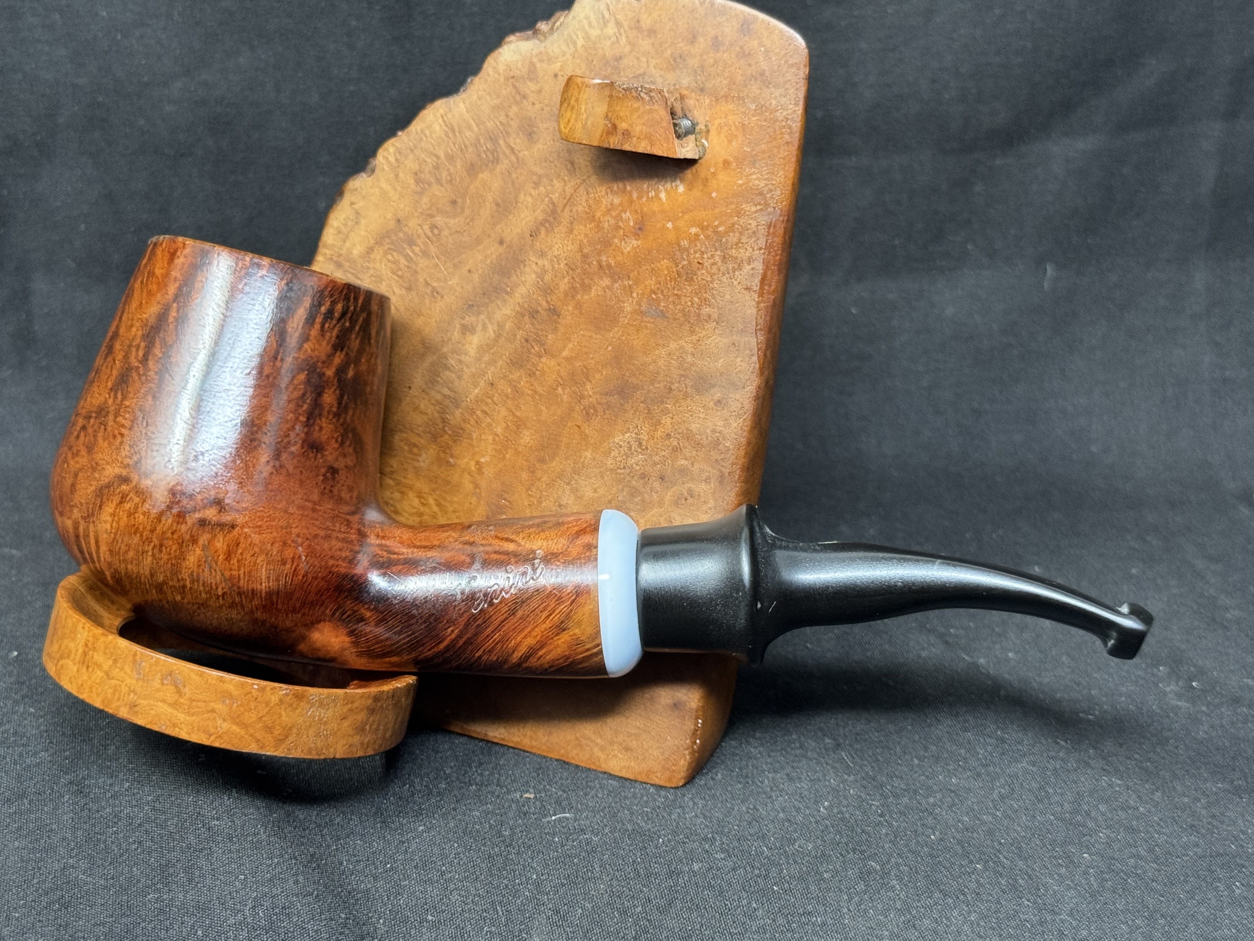 Venini White Band Smooth Bent Apple Estate Pipe - Vintage Briar 4