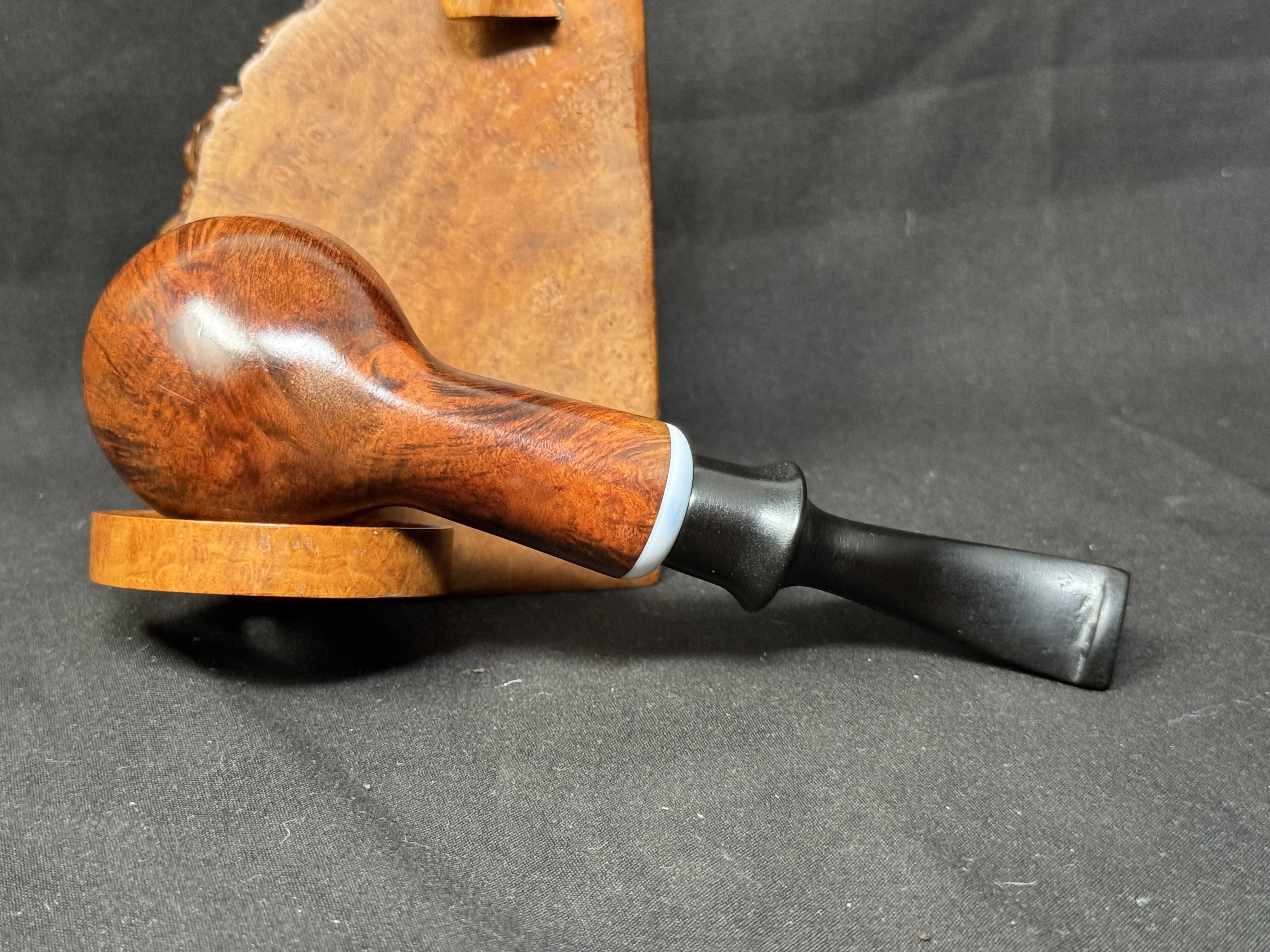 Venini White Band Smooth Bent Apple Estate Pipe - Vintage Briar 6
