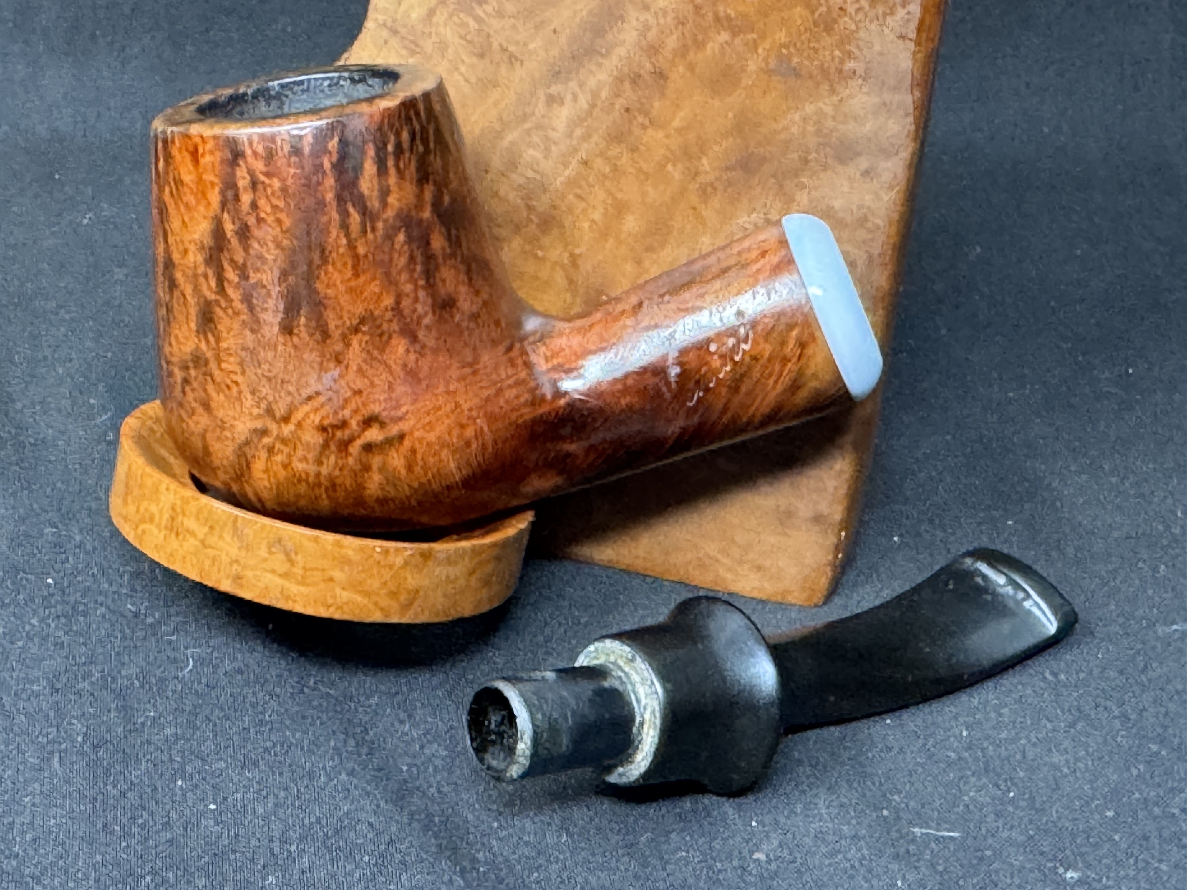 Venini White Band Smooth Bent Apple Estate Pipe - Vintage Briar 9