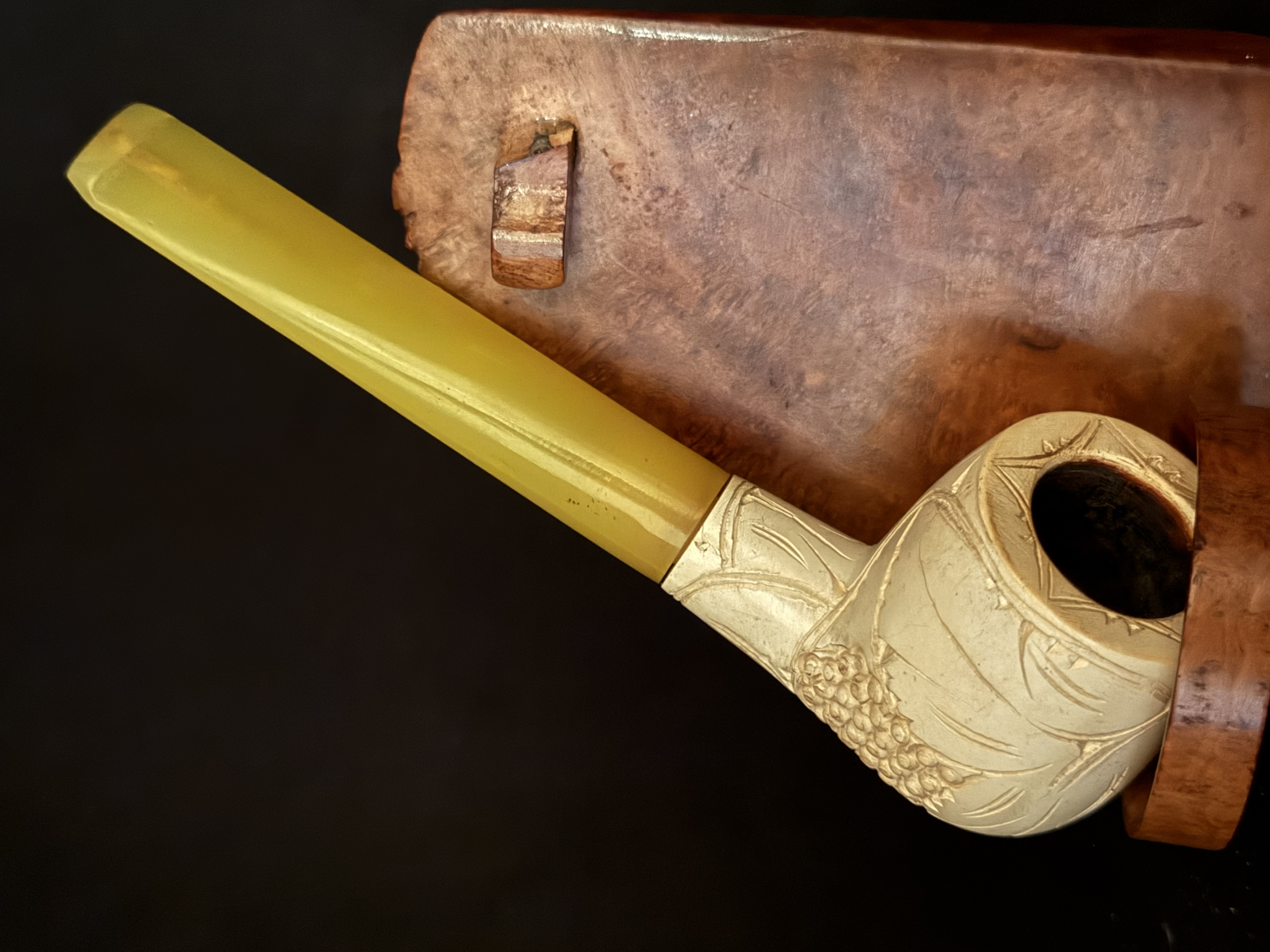 Vintage Turkish Meerschaum Straight Pot Pipe, Carved Bowl, Yellow Tapered Stem, Fishtail Bit, Original Fitted Case 2