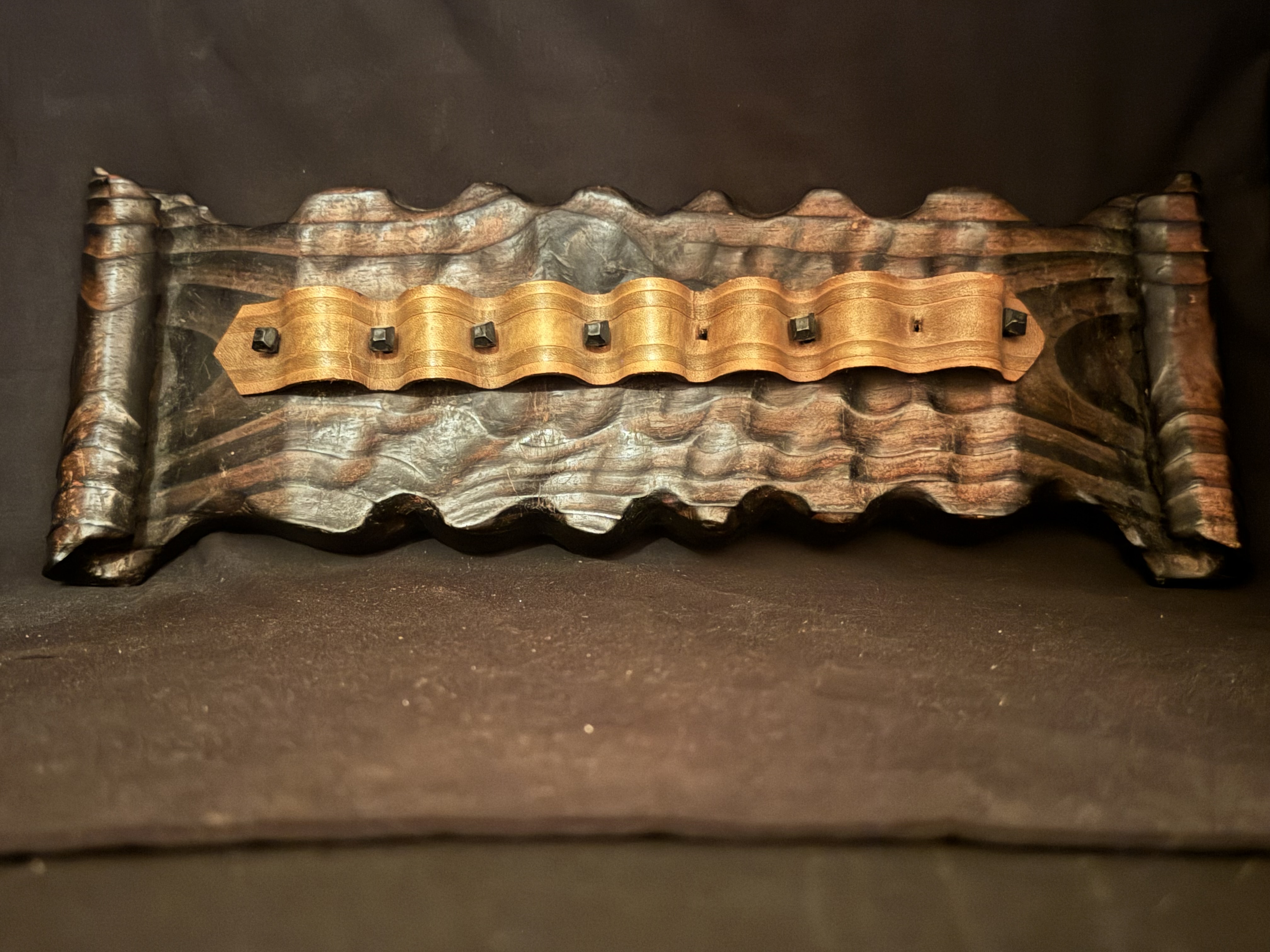 Wooden Pipe Holder for 7 Pipes, Leather Strap - Pre Used 11