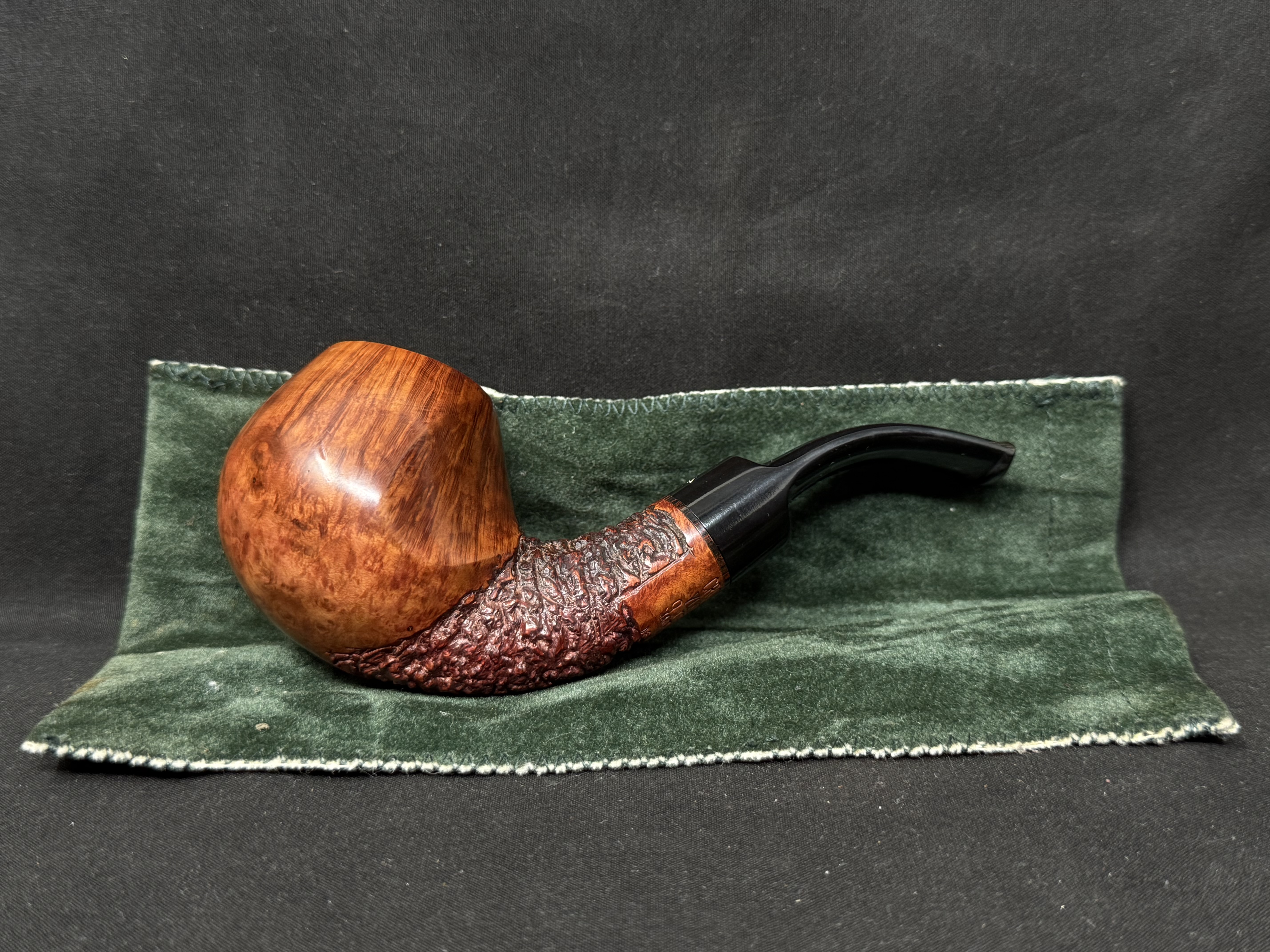 Winslow Crown Viking 9mm Bent Apple Estate Pipe 2
