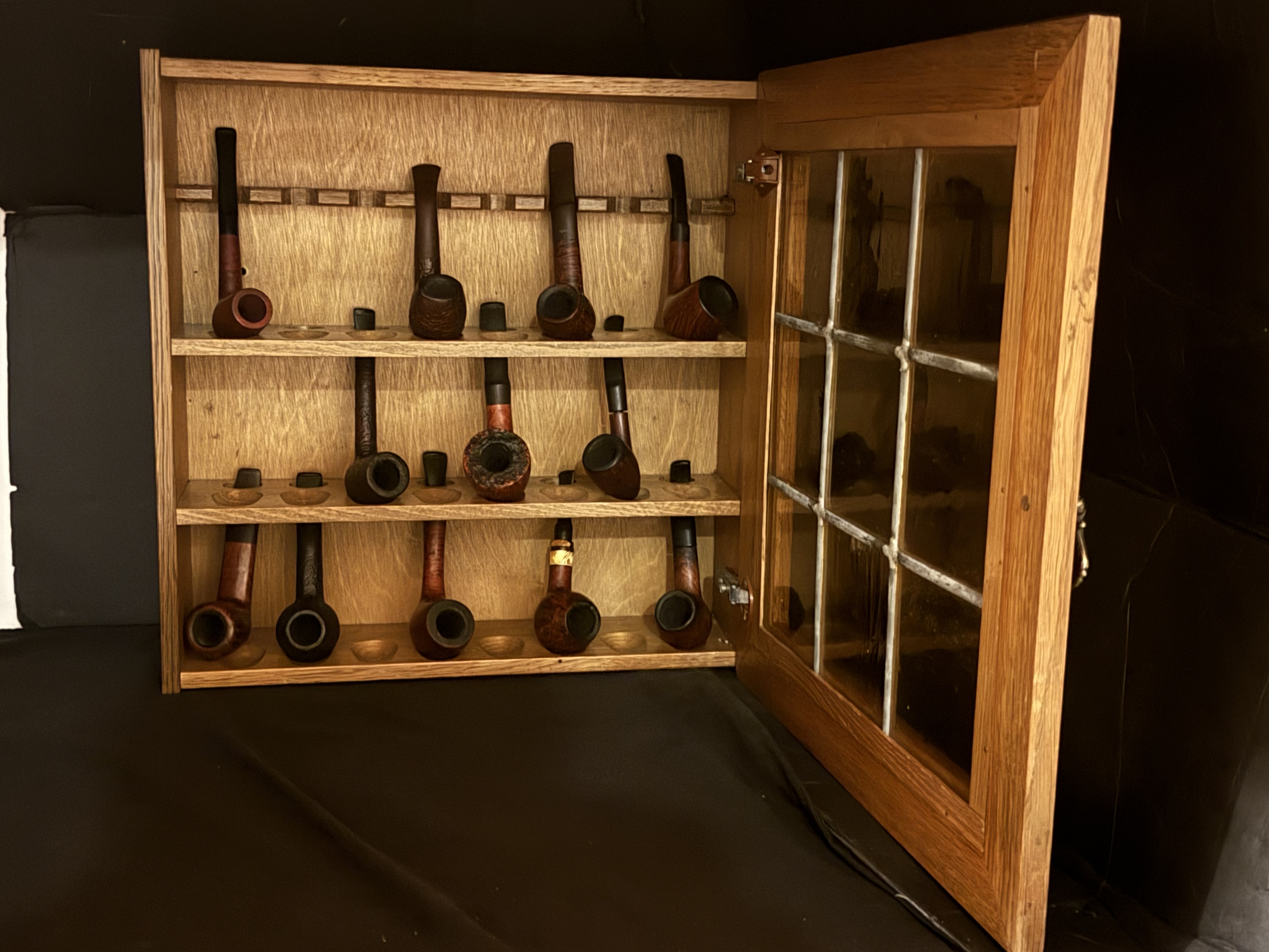 Glass & Acrylic Pipe Display Cabinet for 24 Pipes 3