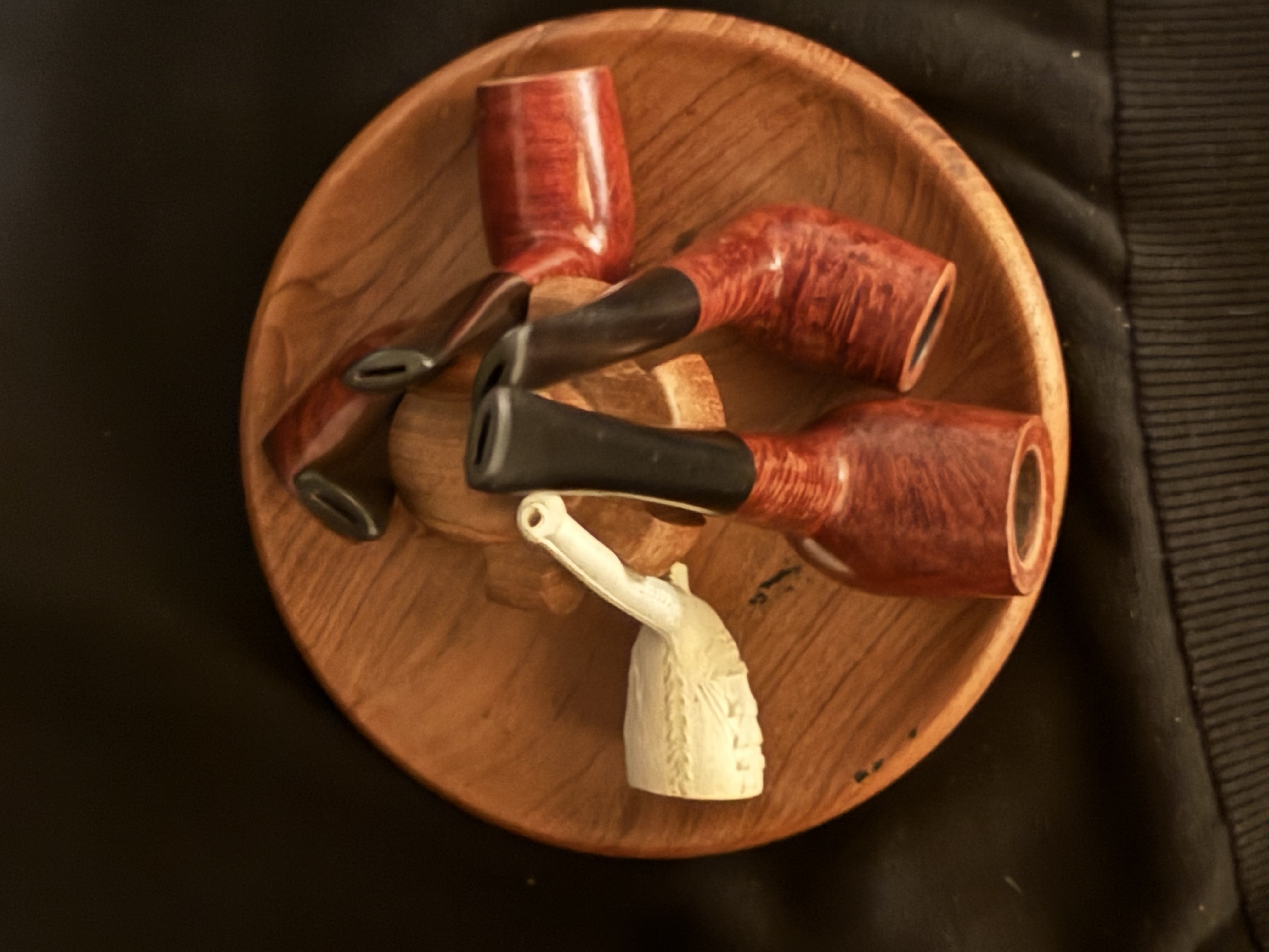 Wooden Pipe Stand For 5 Pipes 2
