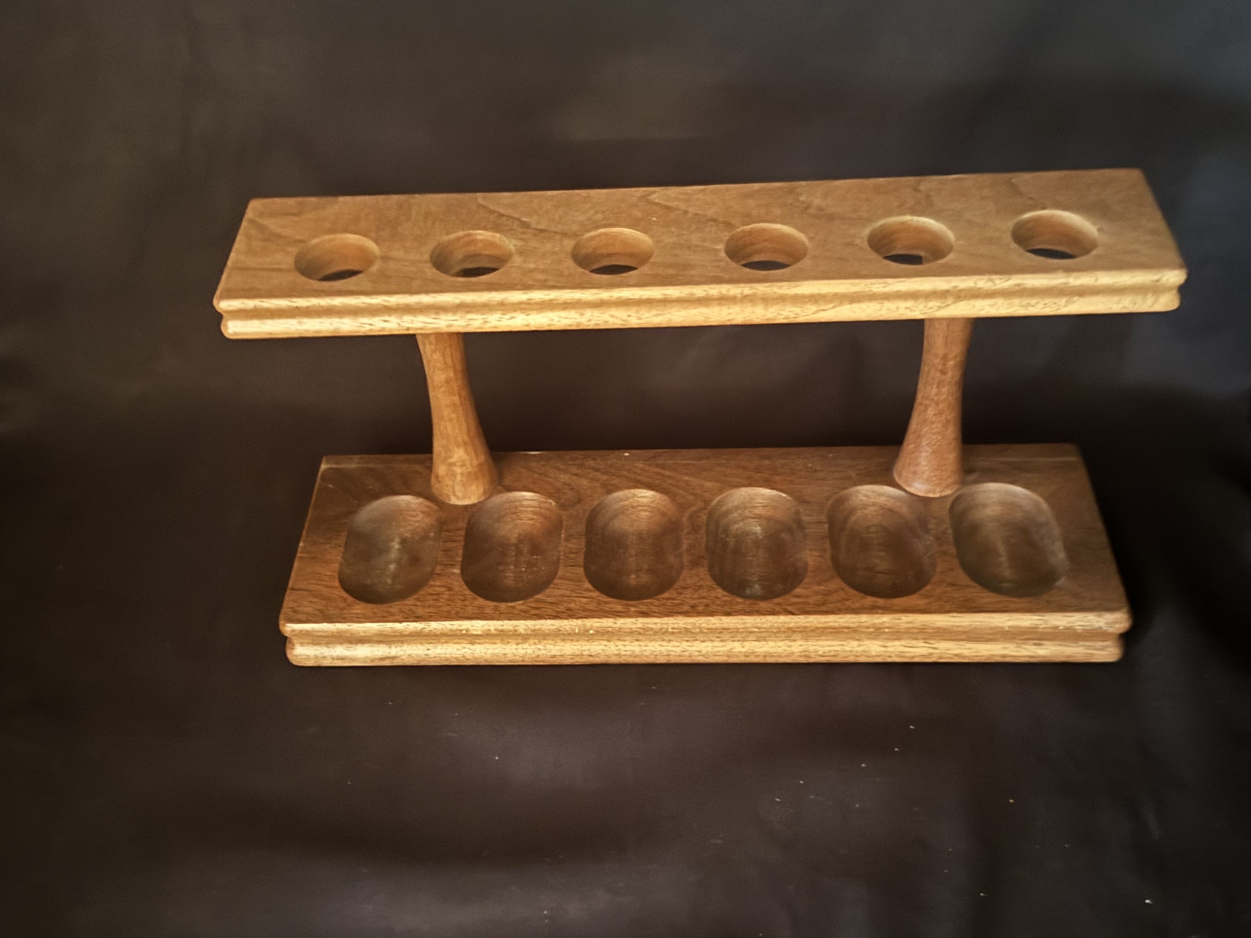 Wooden Pipe Holder for 6 Pipes 2