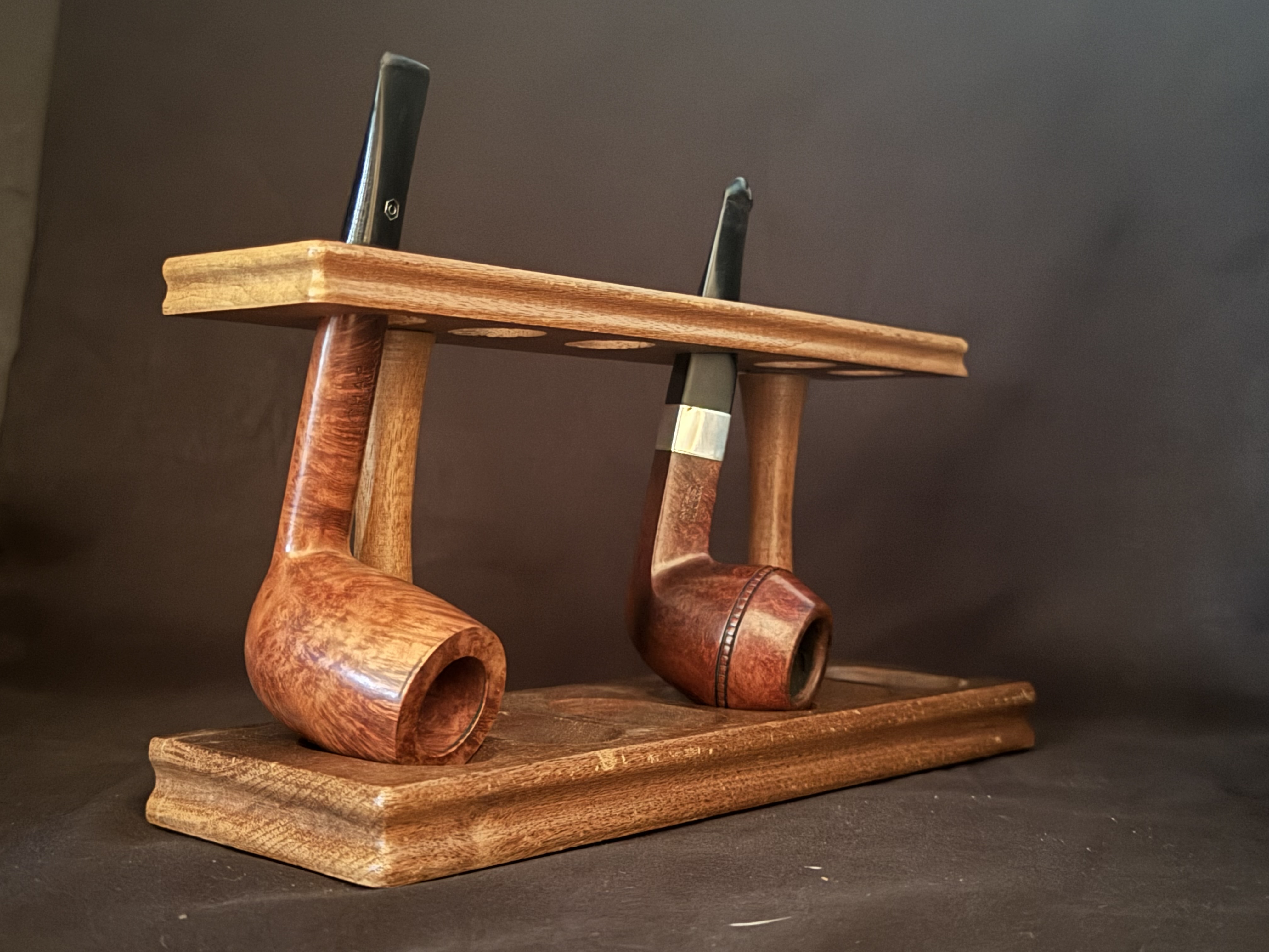 Wooden Pipe Holder for 6 Pipes 4