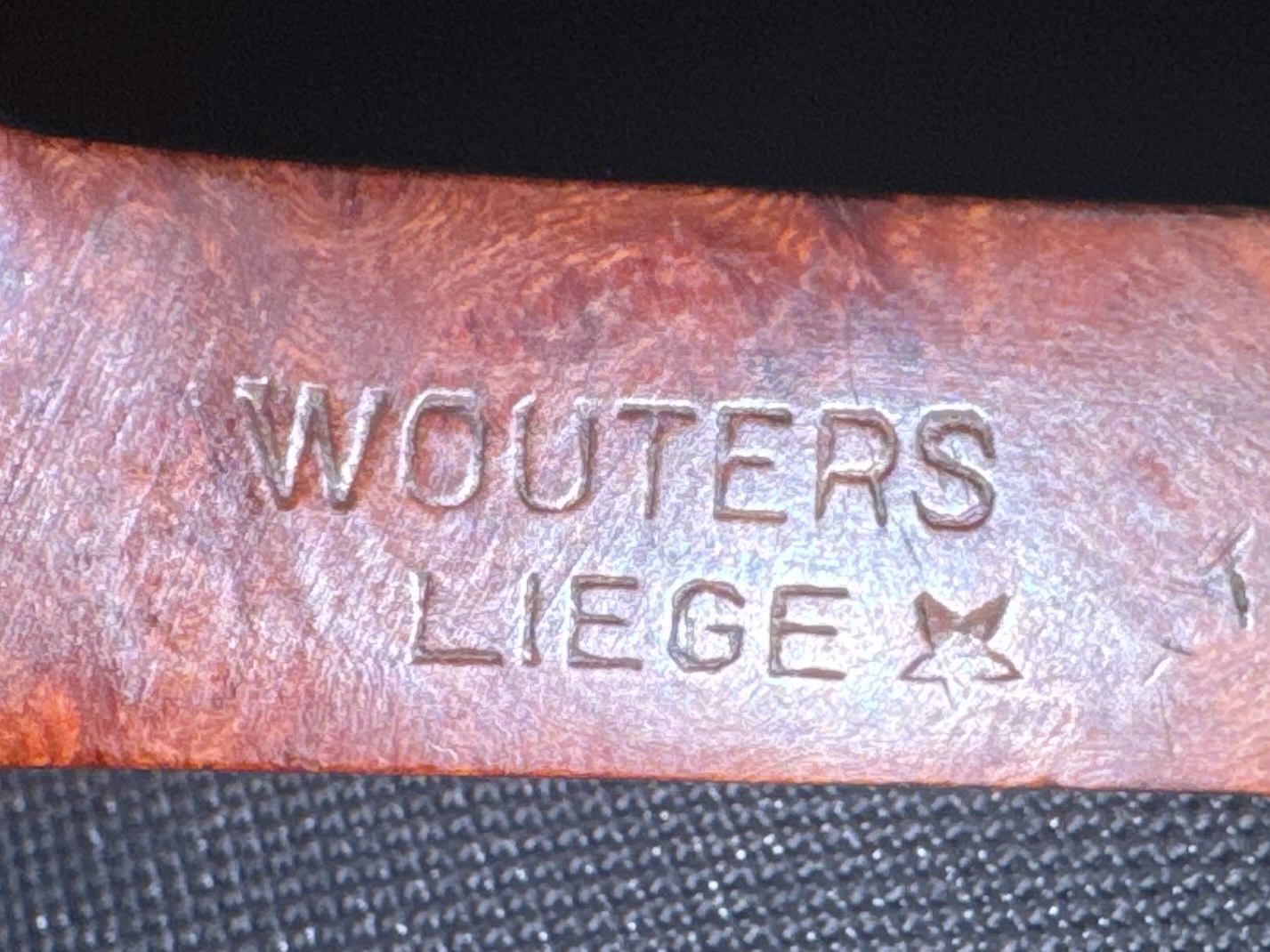 Wouters Liege 3029 Reddish Smooth Straight Bulldog, Diamond Shank, Light Stem 10